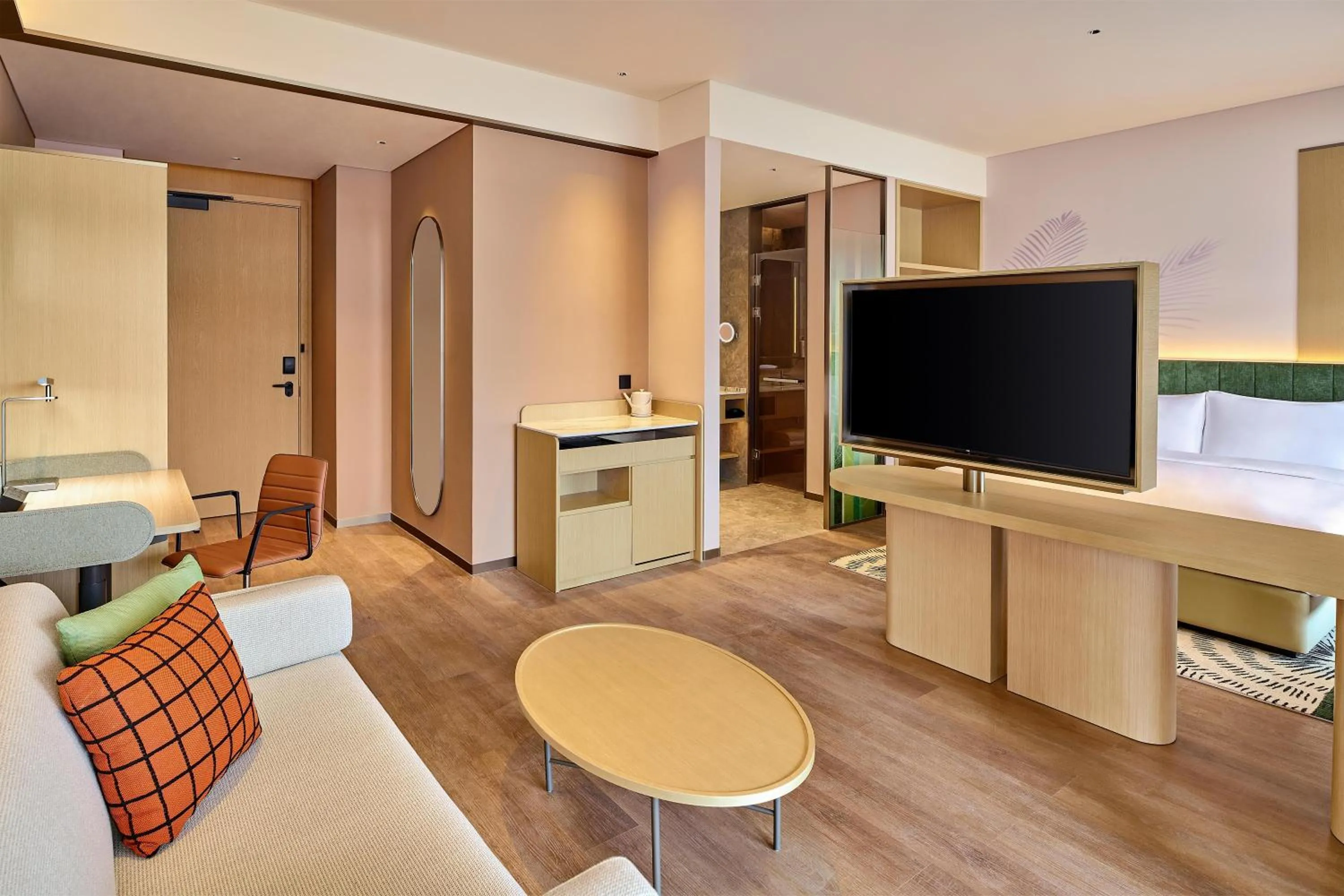 Premium King Room with Garden View in Hilton Garden Inn Guangzhou Tianhe Fenghuang