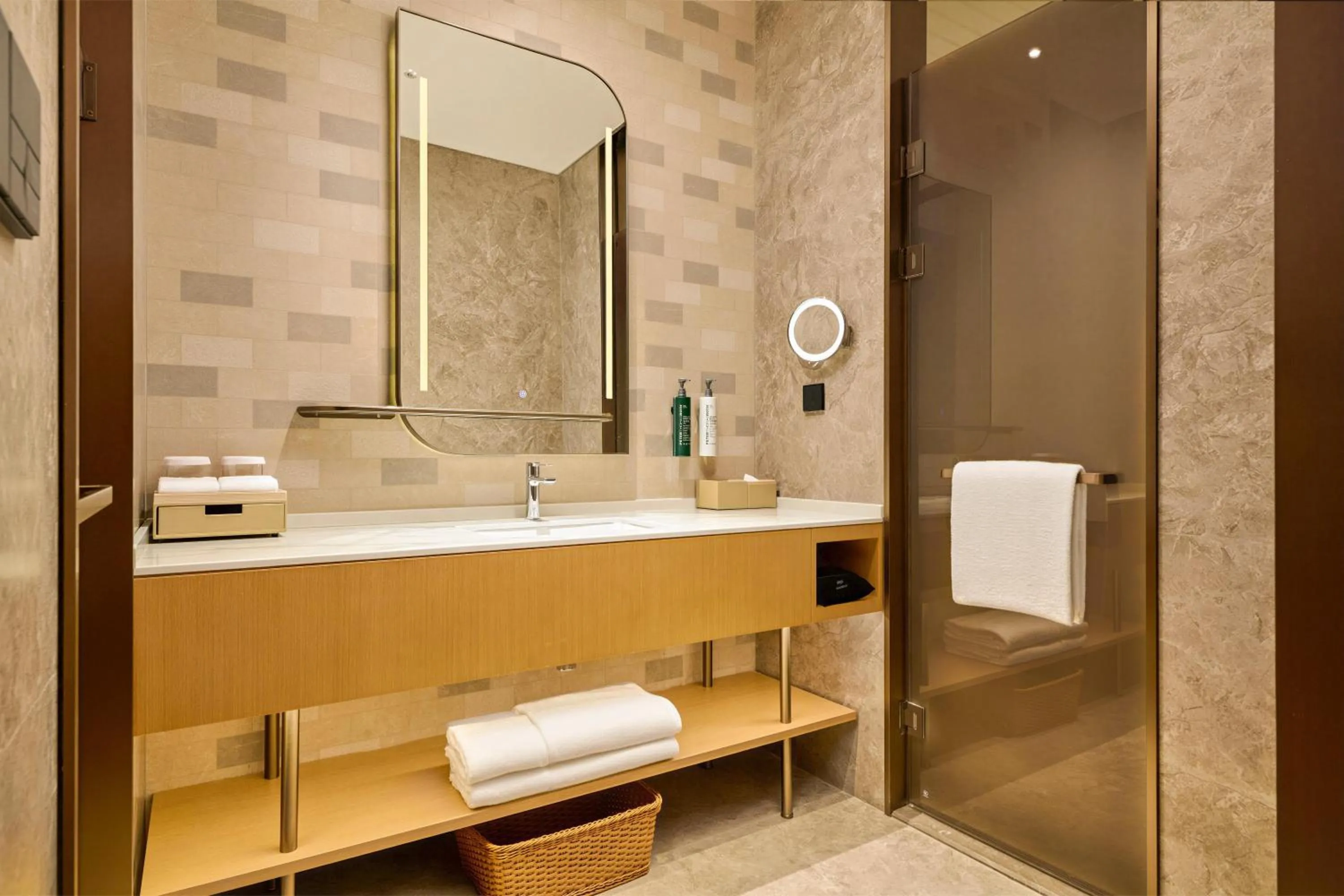 Premium King Room in Hilton Garden Inn Guangzhou Tianhe Fenghuang
