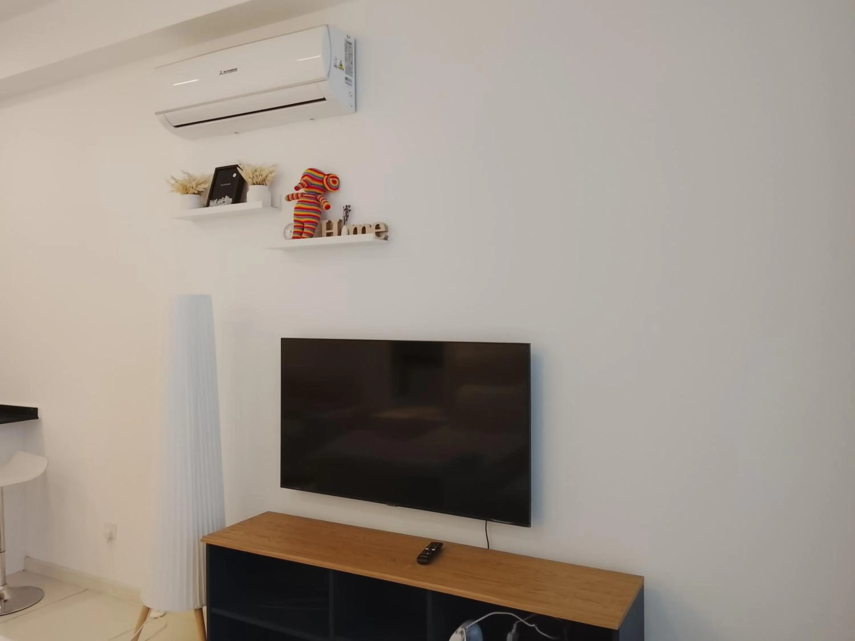 Communal lounge/ TV room in Quill Luxury Suites KLCC