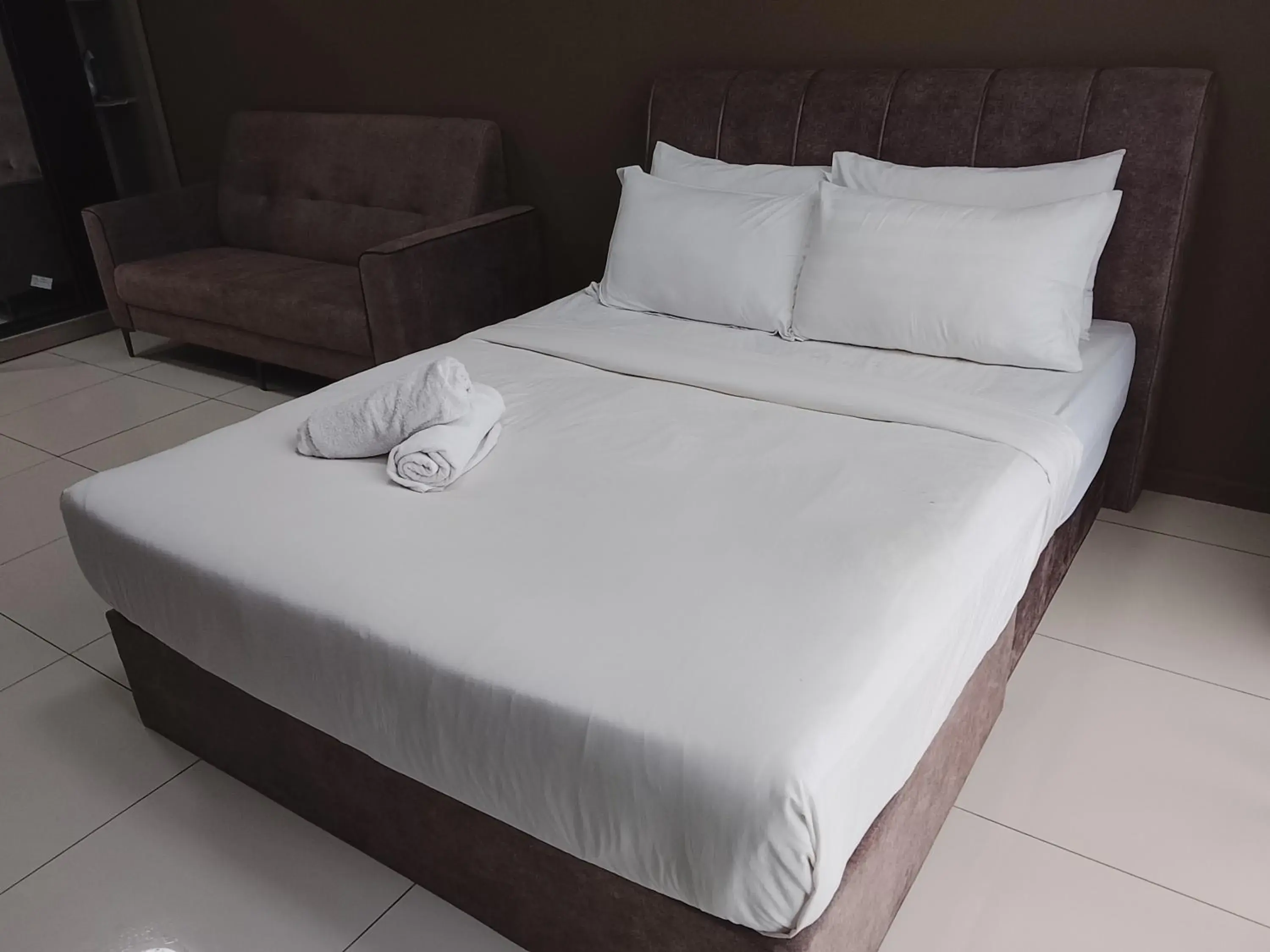 Two-Bedroom Deluxe Apartment in Quill Luxury Suites KLCC Two-Bedroom Deluxe Apartment in Quill Luxury Suites KLCC