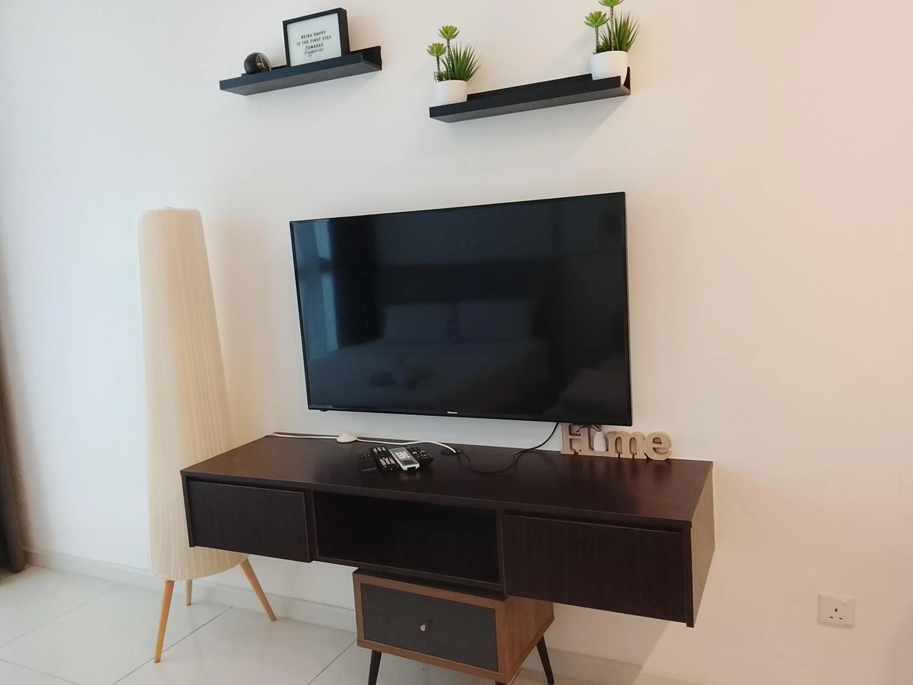 TV and multimedia in Quill Luxury Suites KLCC