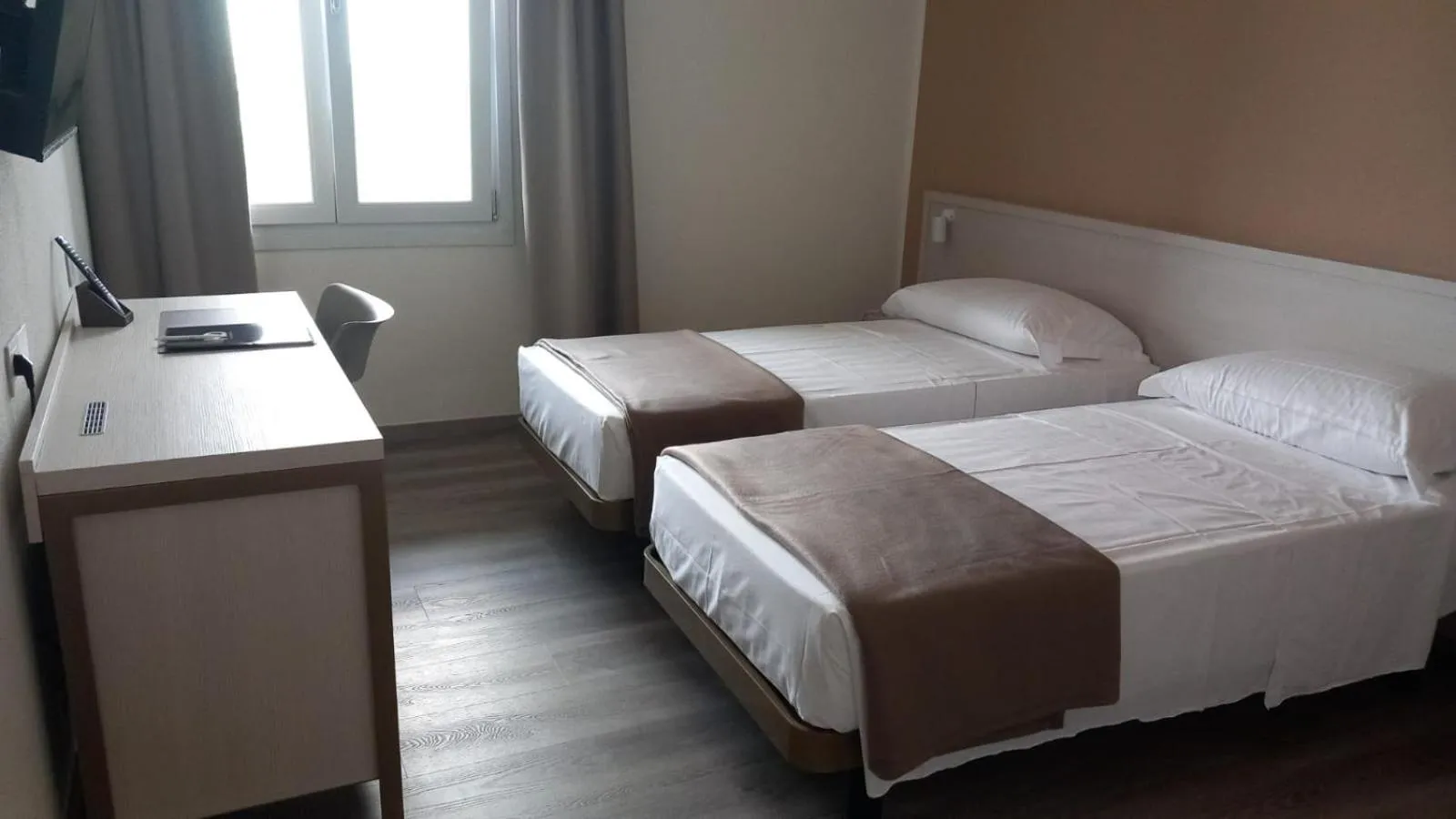 Bed in Hotel Donatello