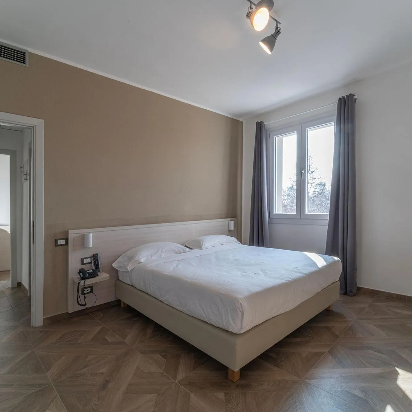 Bed in Hotel Donatello