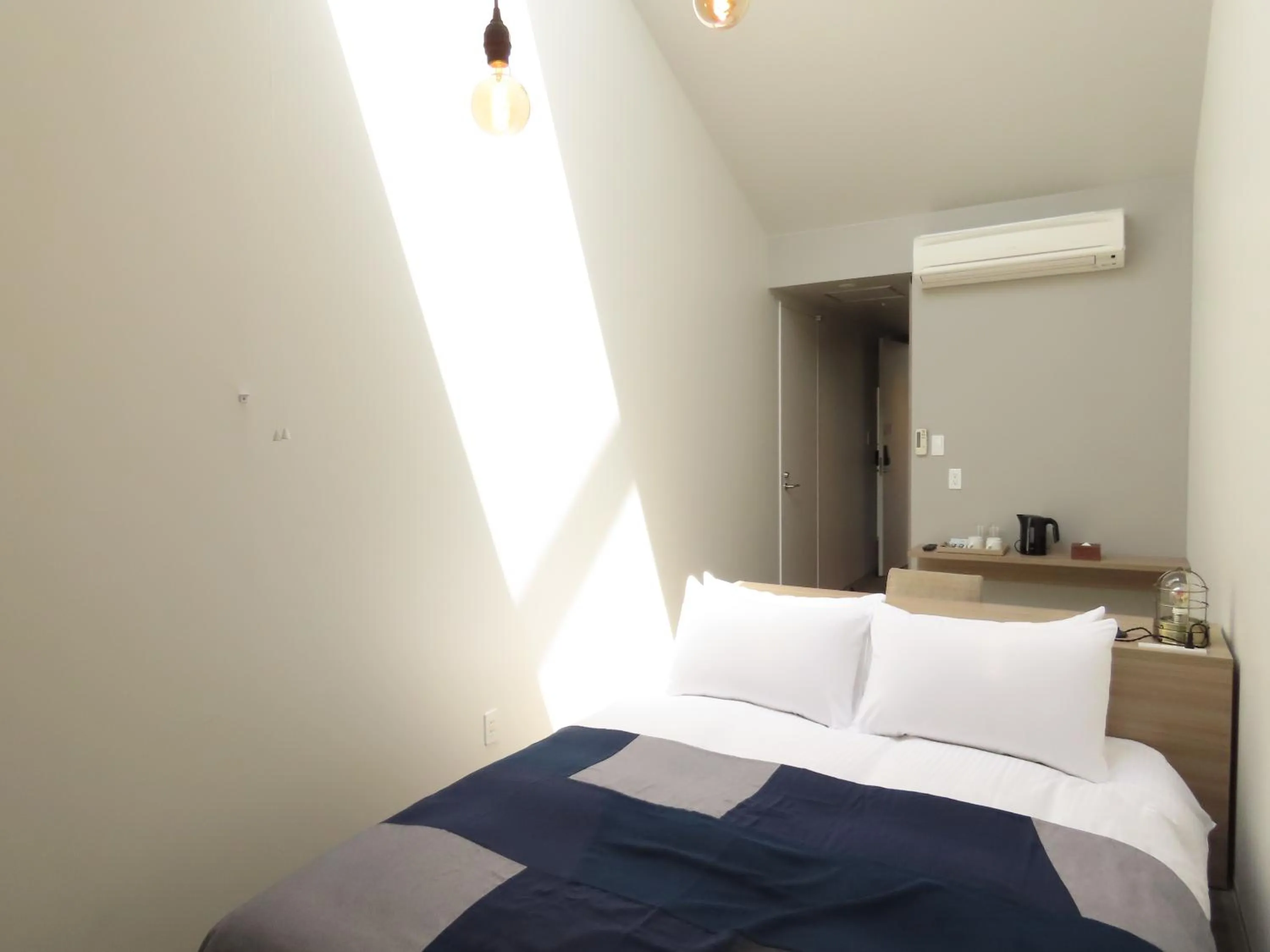 Photo of the whole room, Bed in Osaka Hokko Marina HULL