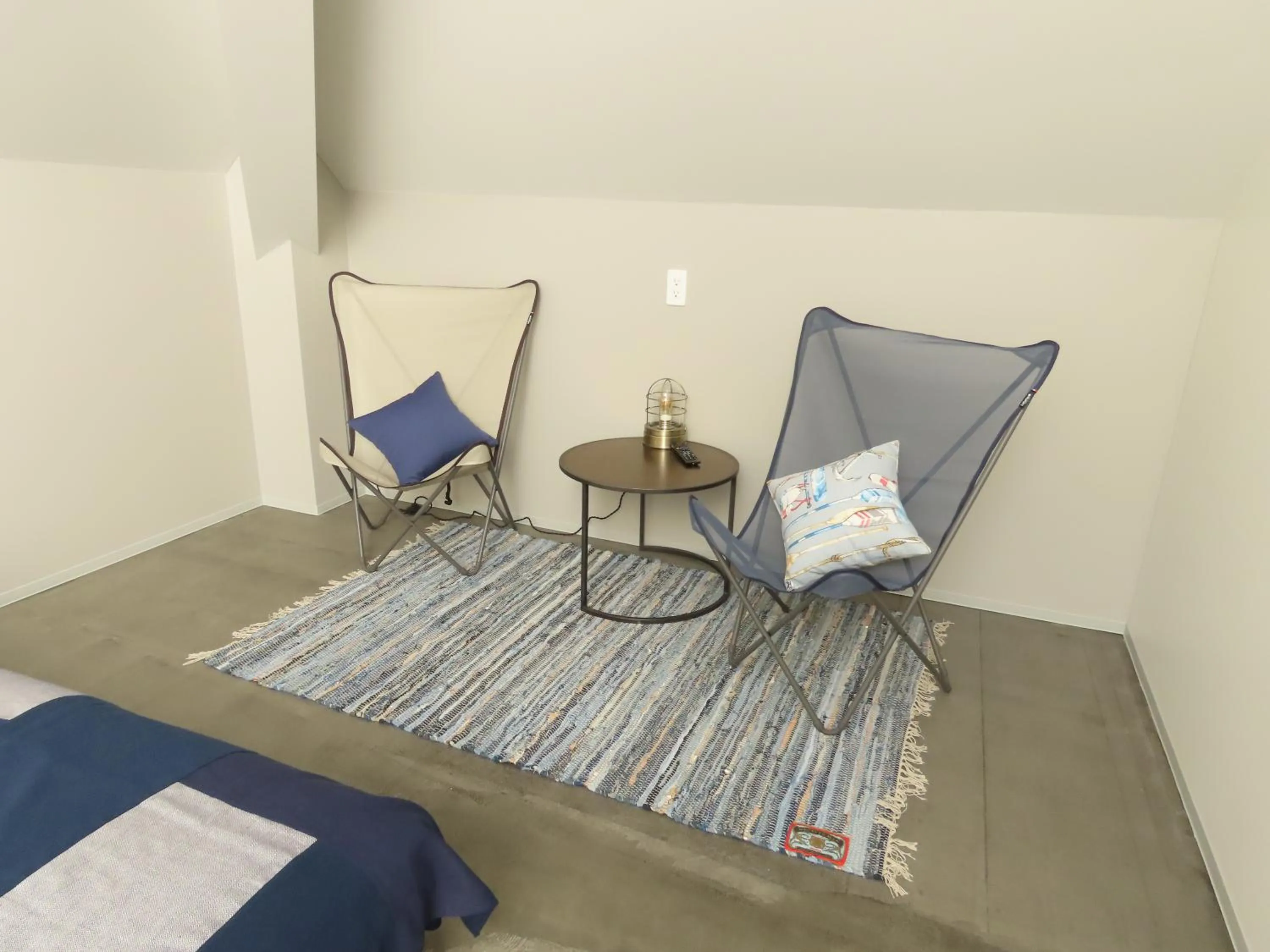 Seating area, Bed in Osaka Hokko Marina HULL