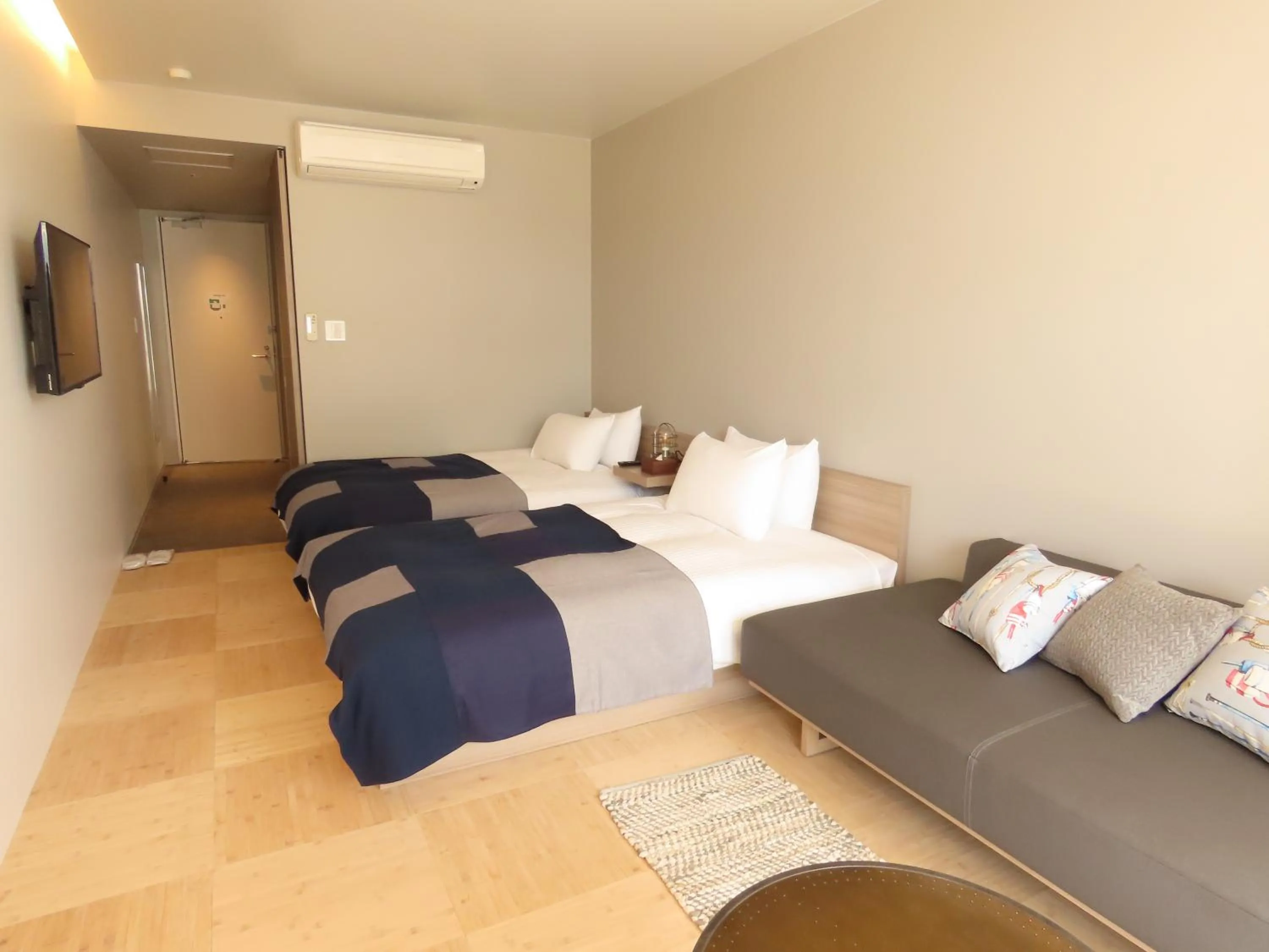 Photo of the whole room, Bed in Osaka Hokko Marina HULL