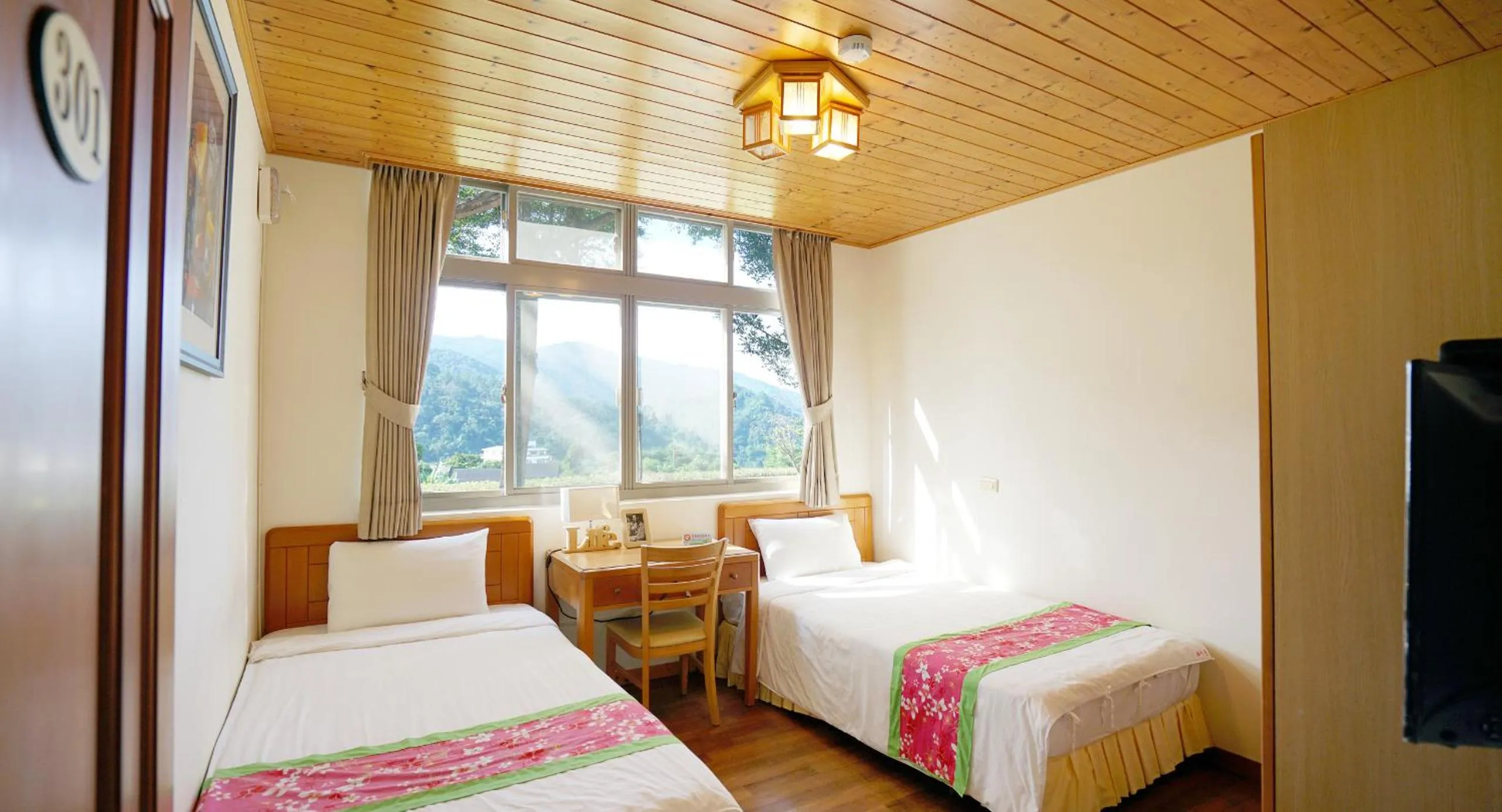 Bed in Red Brick Villas