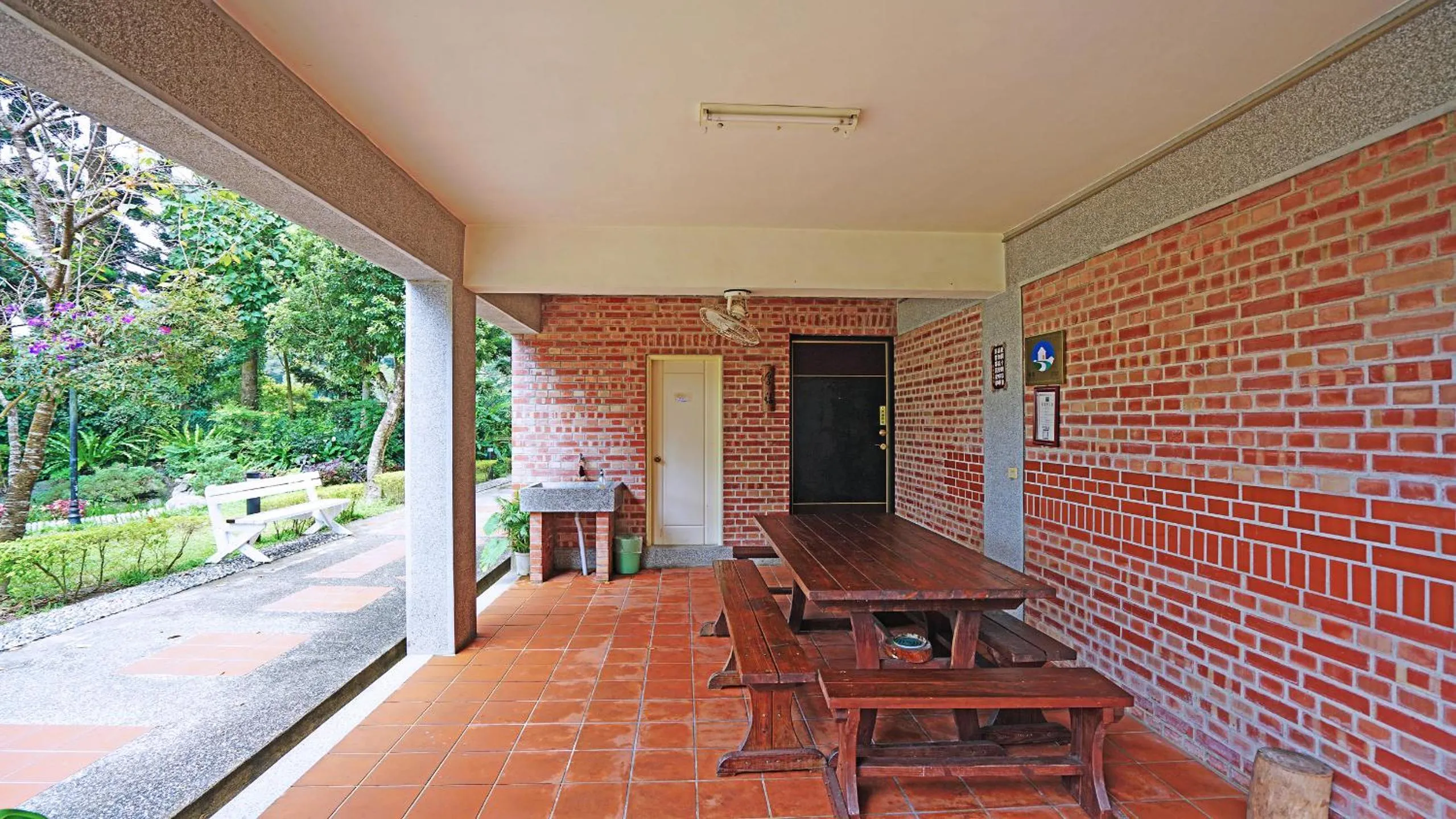 BBQ facilities in Red Brick Villas