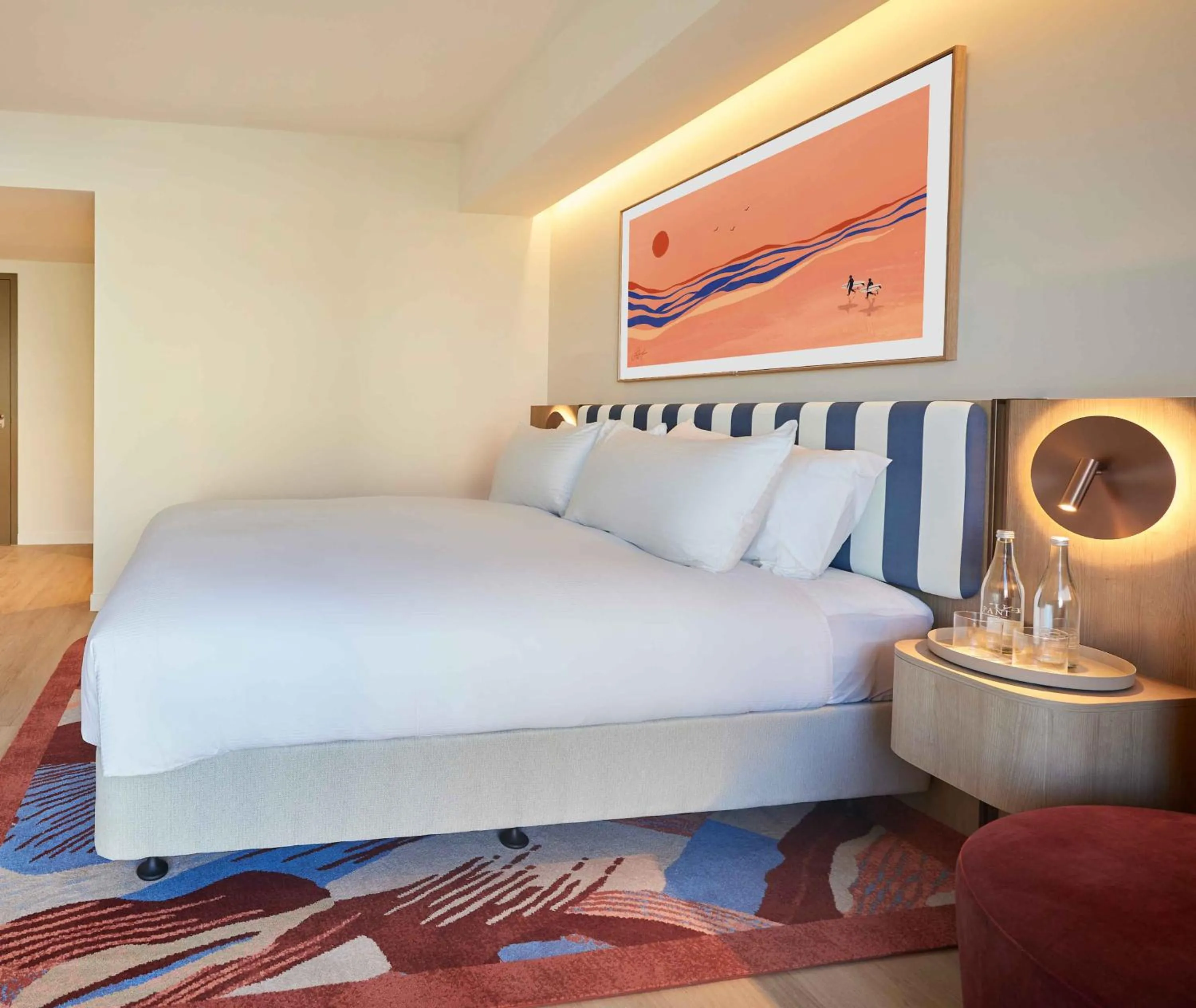 Deluxe King Accessible Room in Avani Mooloolaba Beach Hotel