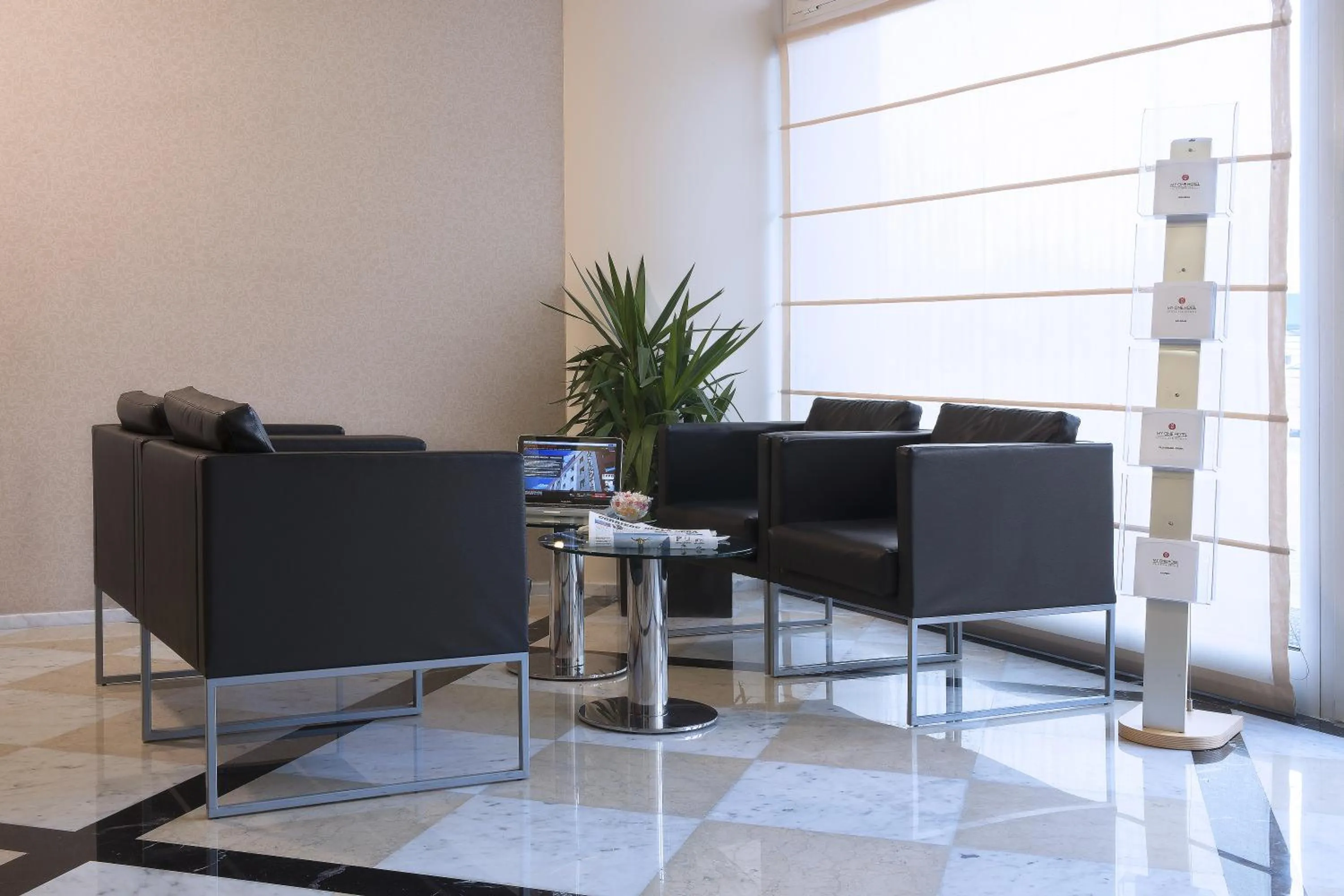 Lobby or reception in My One Hotel Bologna