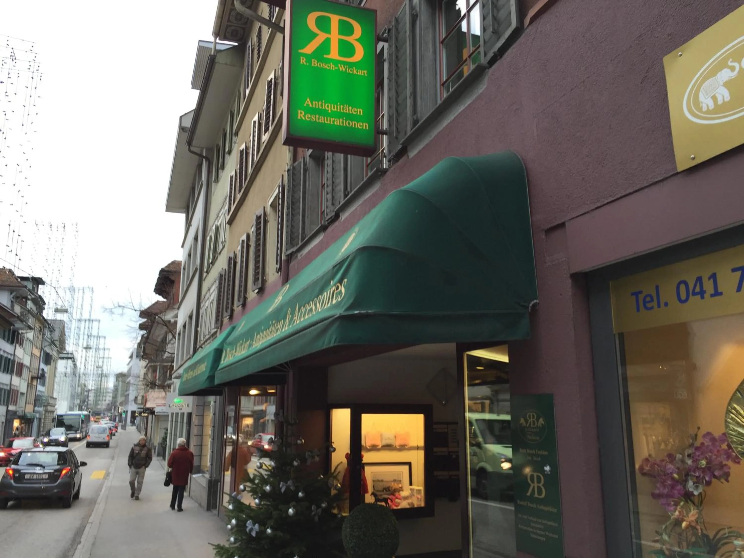 Facade/entrance in Top city center location by Airhome