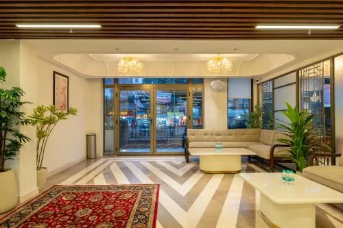 Hotel Meera Palace