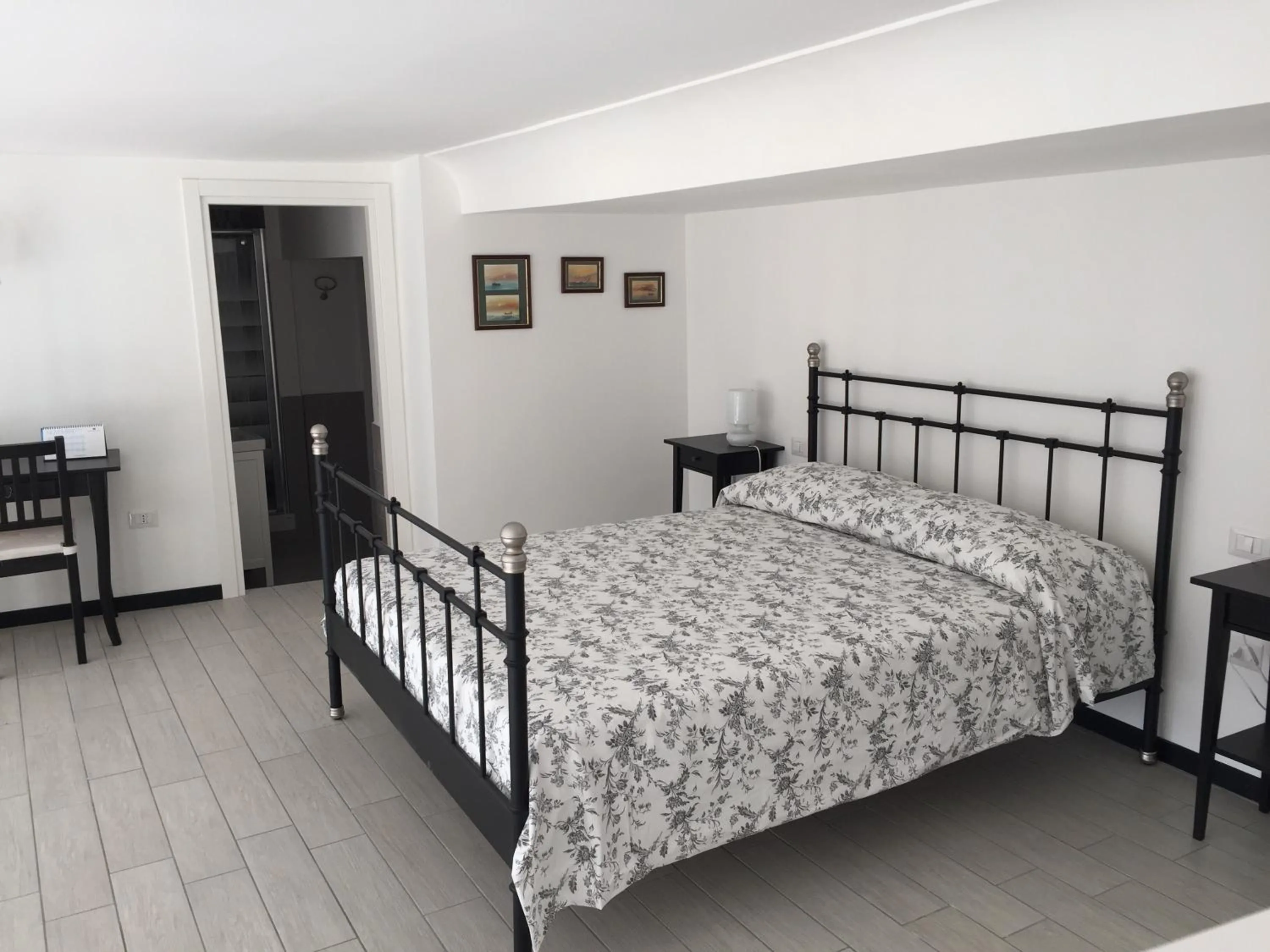 Bedroom, Bed in SweetHomeToledo