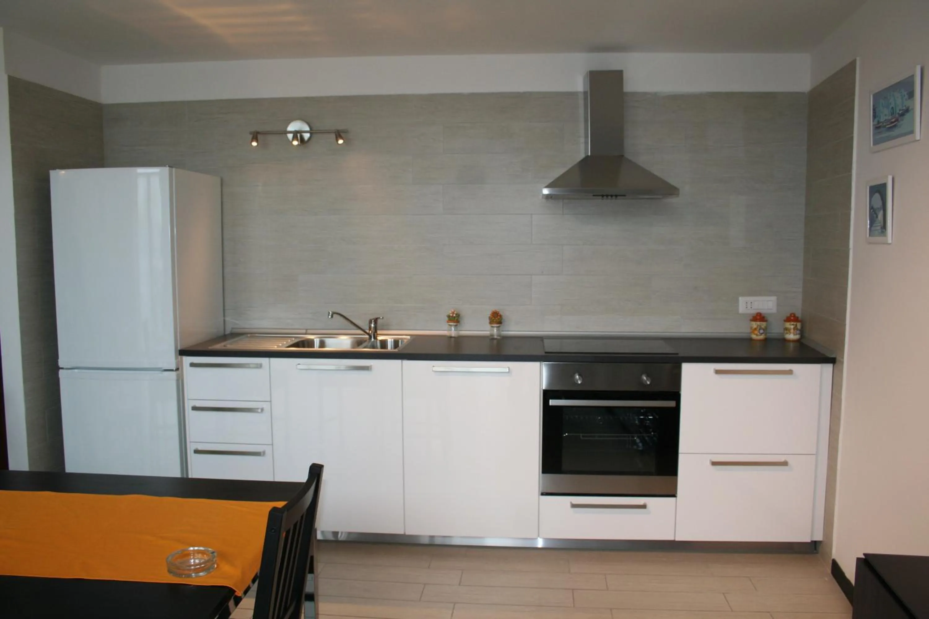Kitchen or kitchenette in SweetHomeToledo