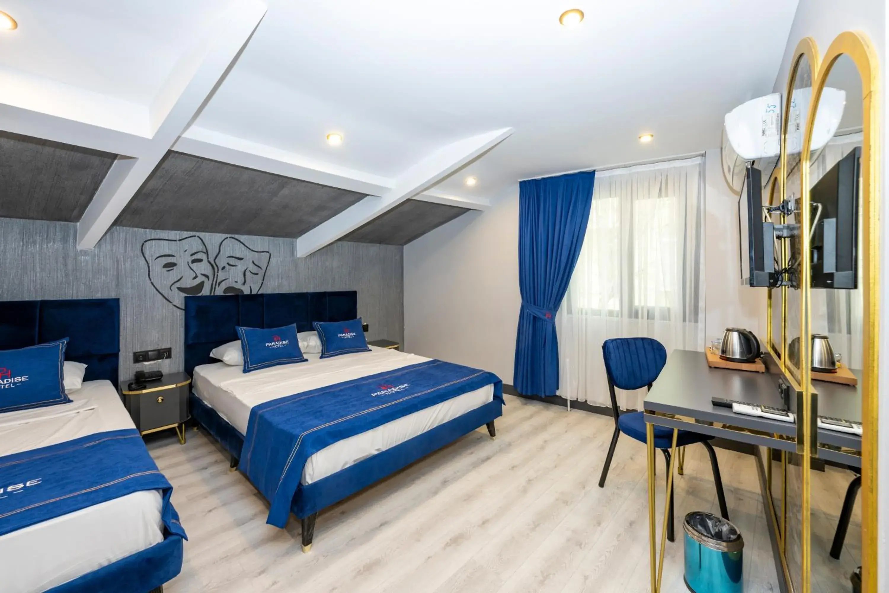 Triple Room in İstanbul Paradise Hotel Triple Room in İstanbul Paradise Hotel