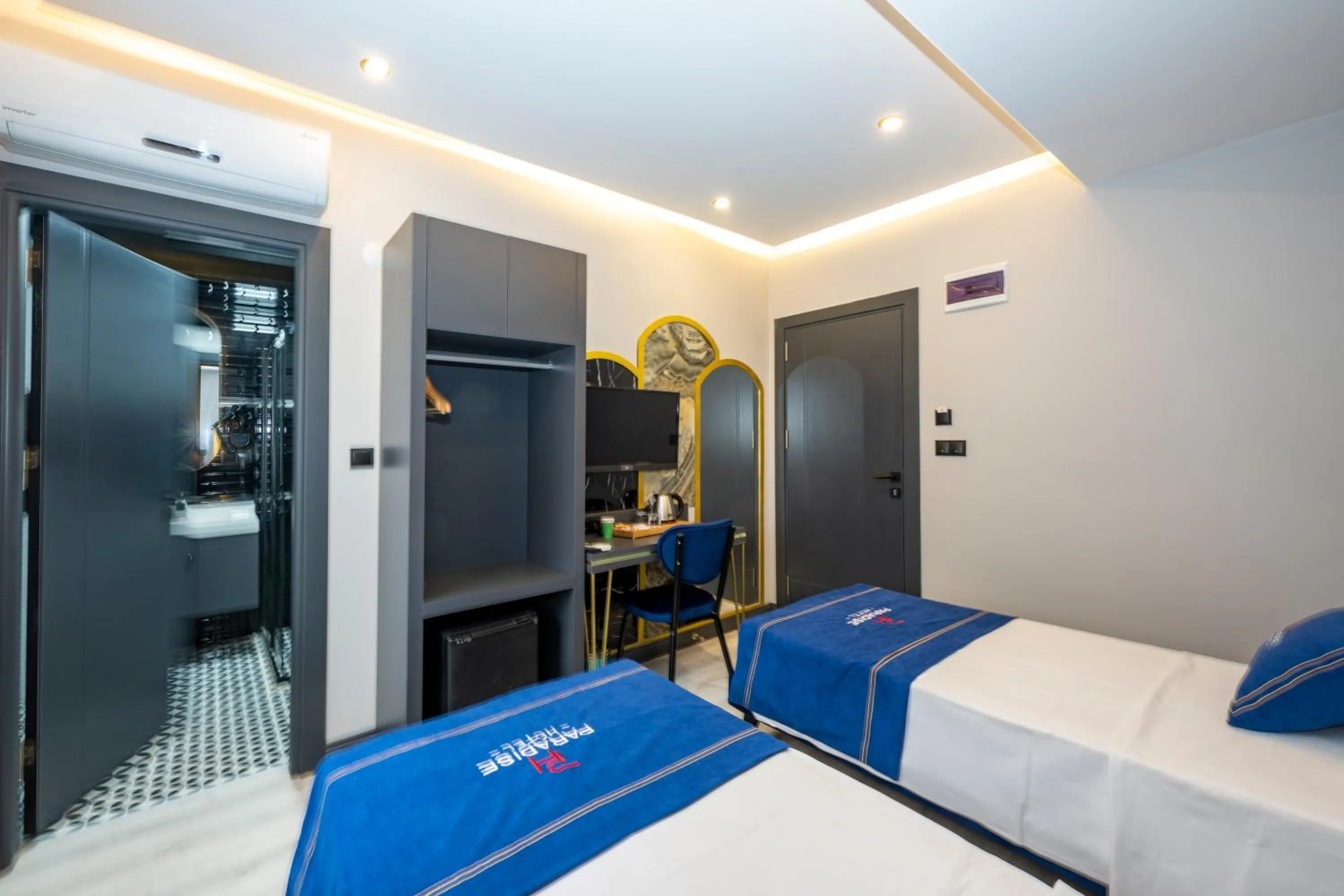 Photo of the whole room, Bed in İstanbul Paradise Hotel