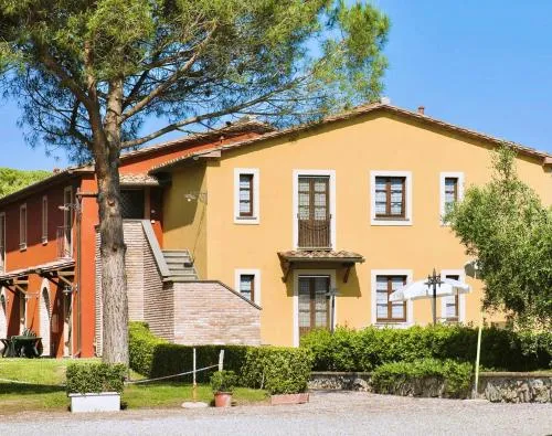 Il Borgo di Donoratico, Residence with swimming pool