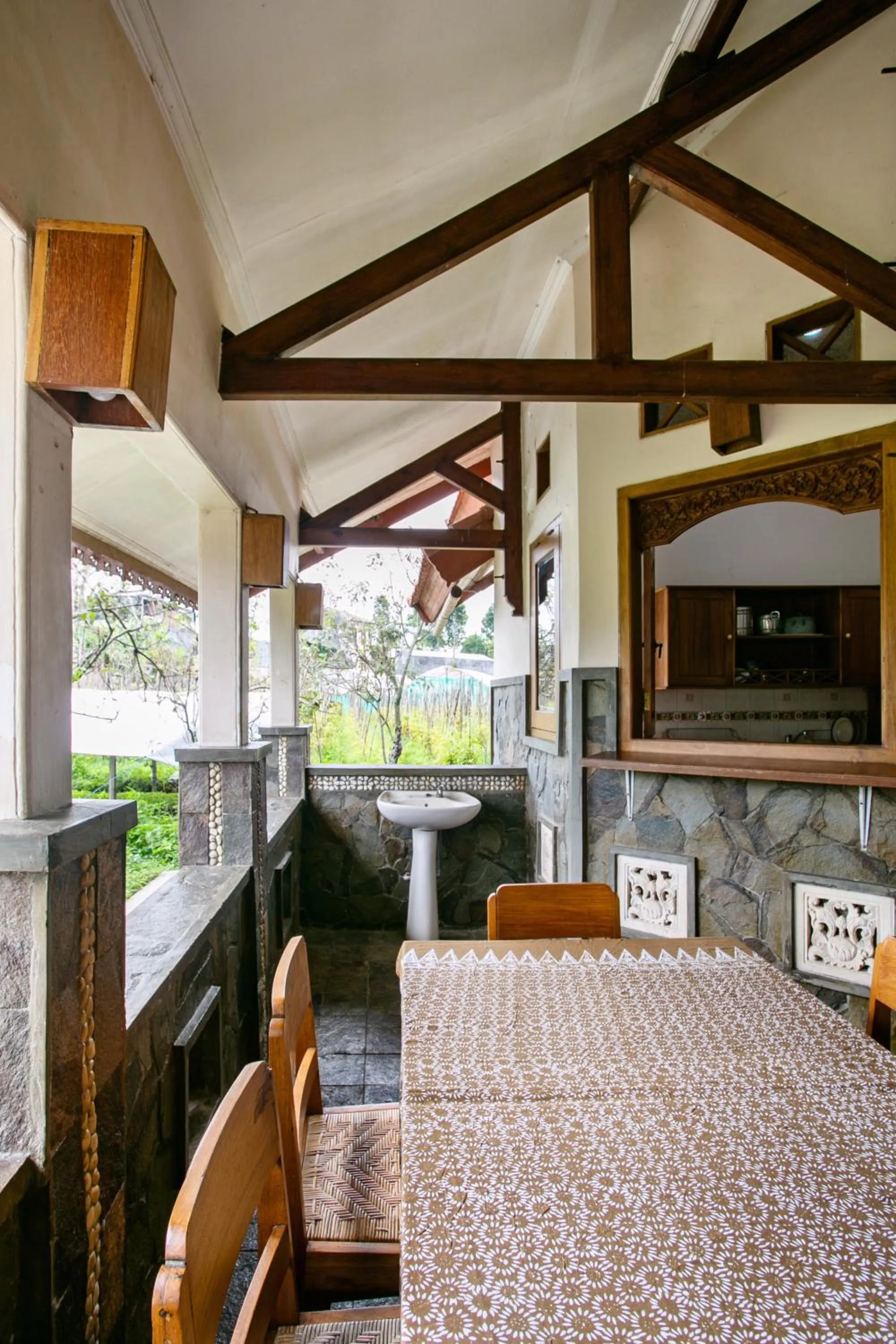 Dining area in Shanty's House