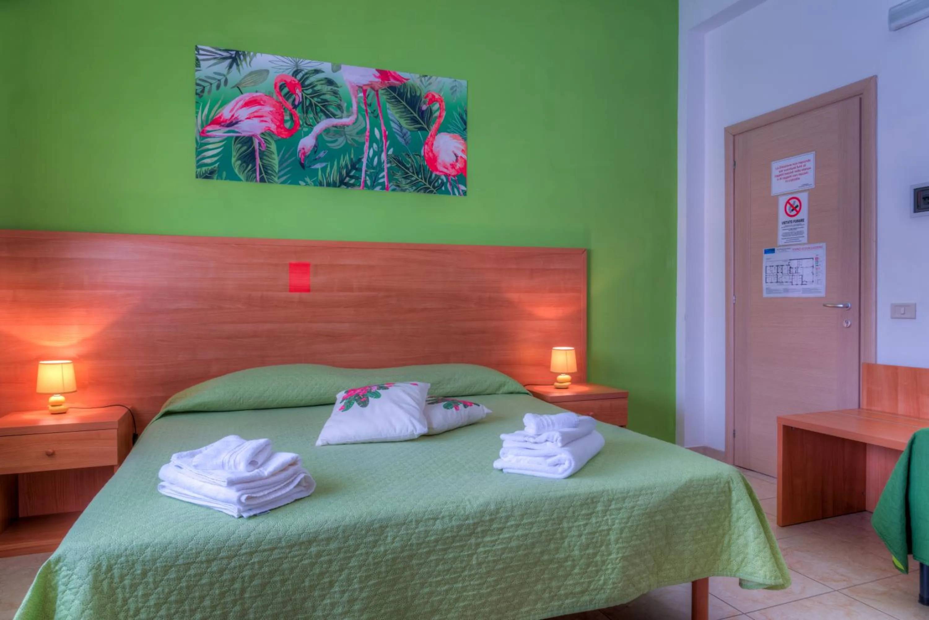 Photo of the whole room, Bed in Aquarium Residence