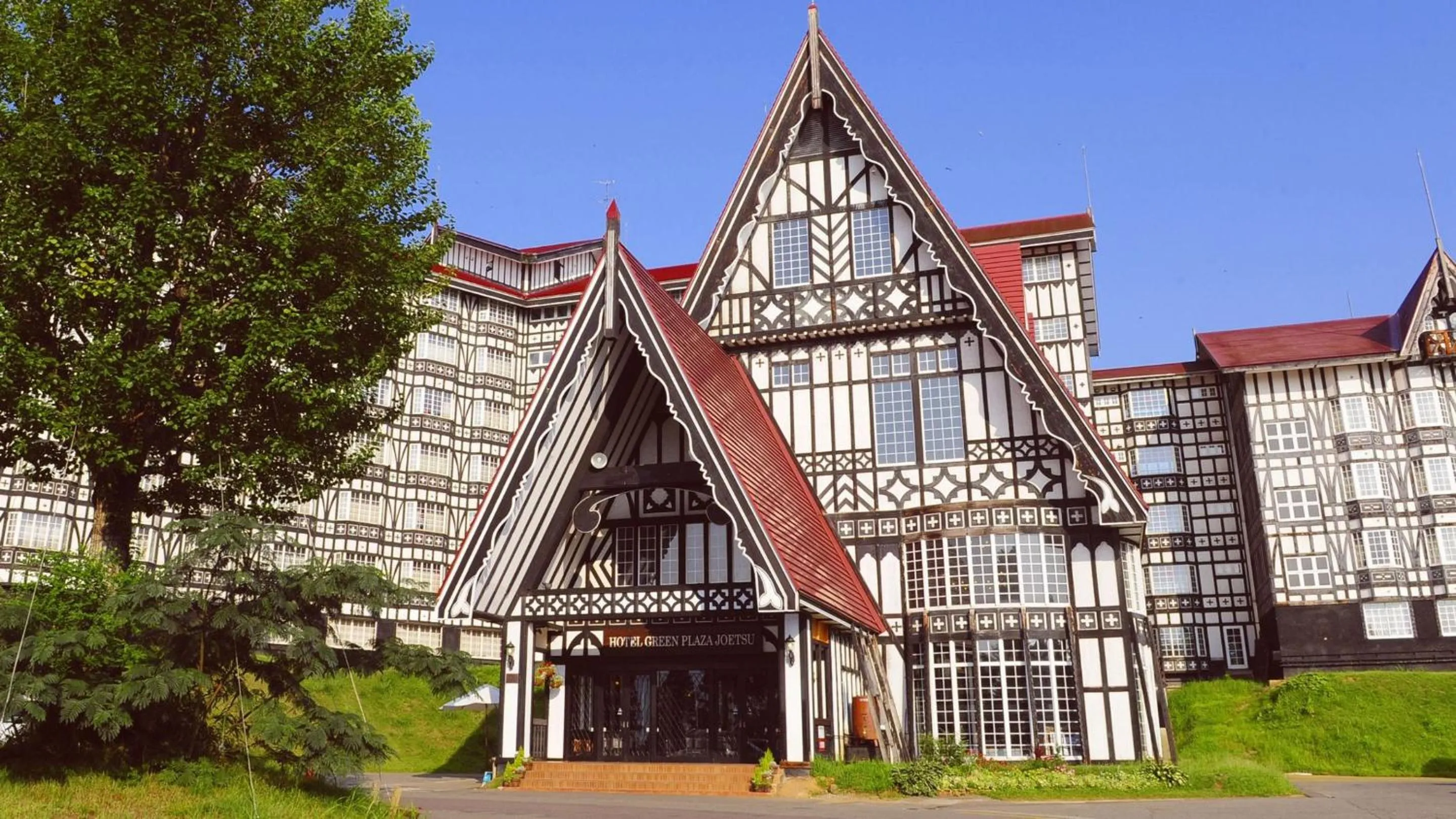 Property building in Hotel Green Plaza Joetsu