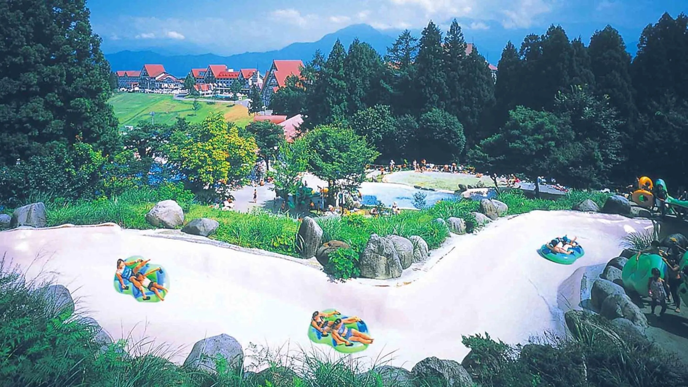 Swimming pool in Hotel Green Plaza Joetsu