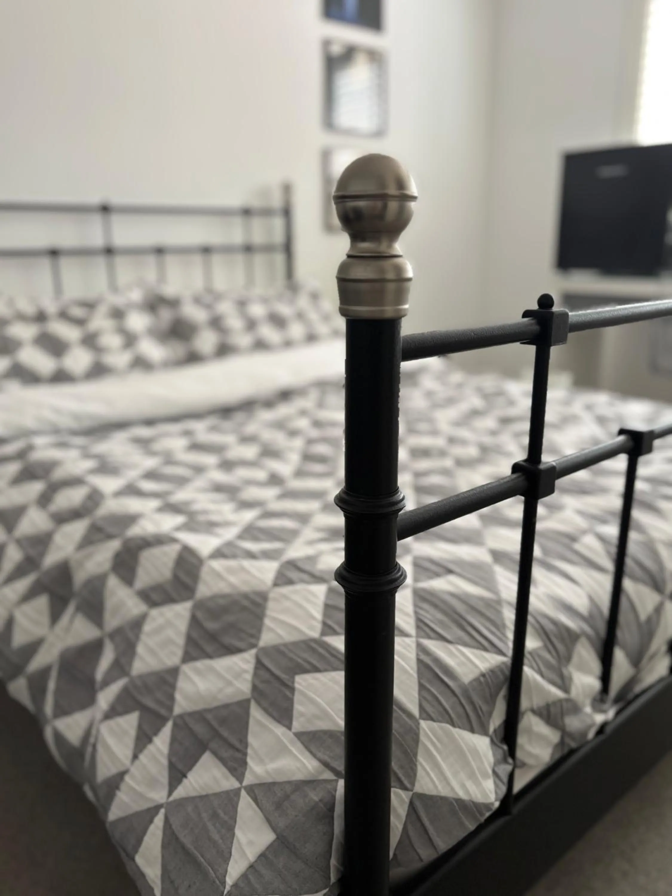 Bed in Firbank House
