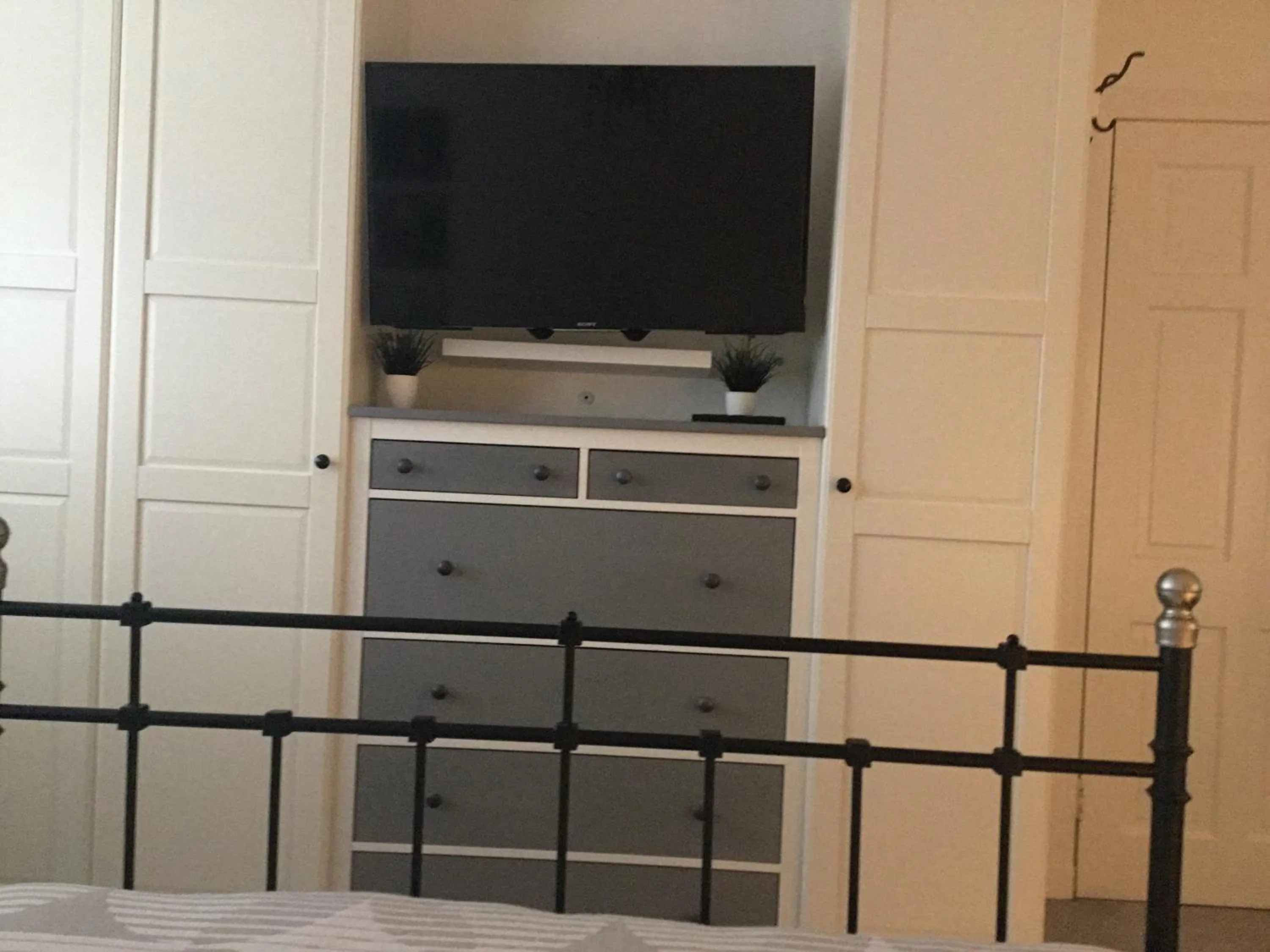 Bed in Firbank House
