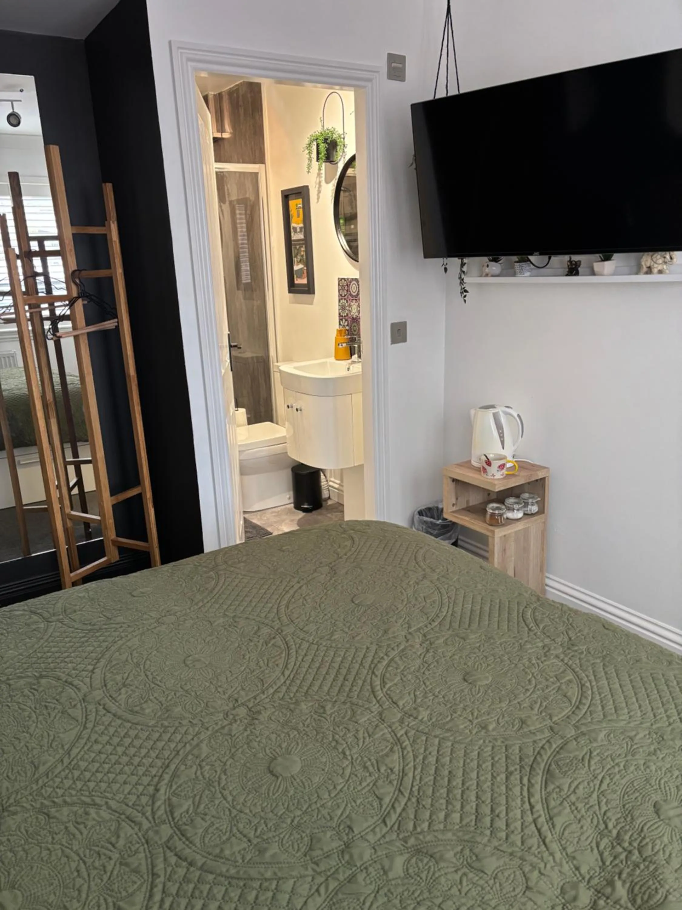 Bed in Firbank House