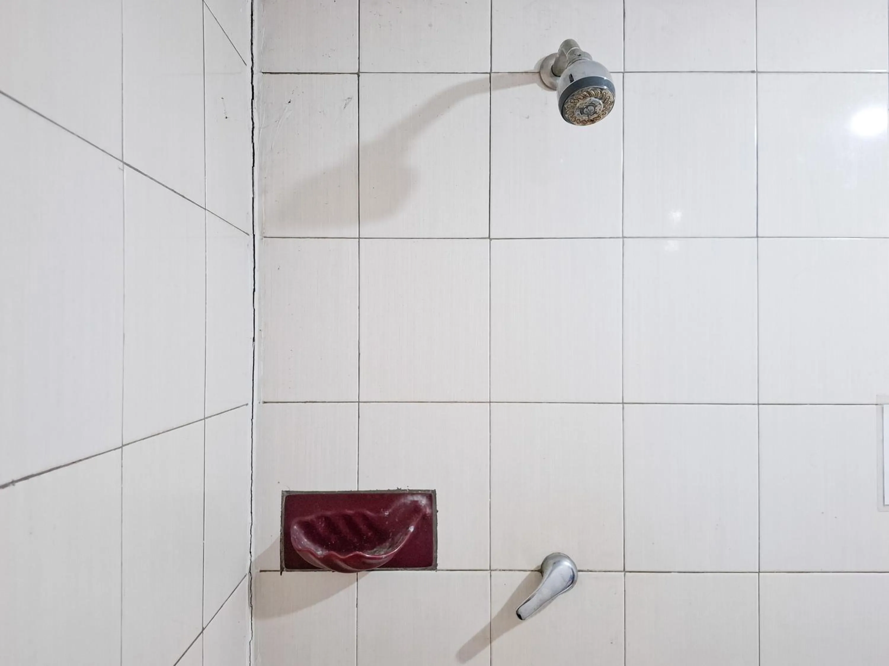 Bathroom in RedDoorz Plus at Sisingamangaraja Prawirotaman Yogyakarta