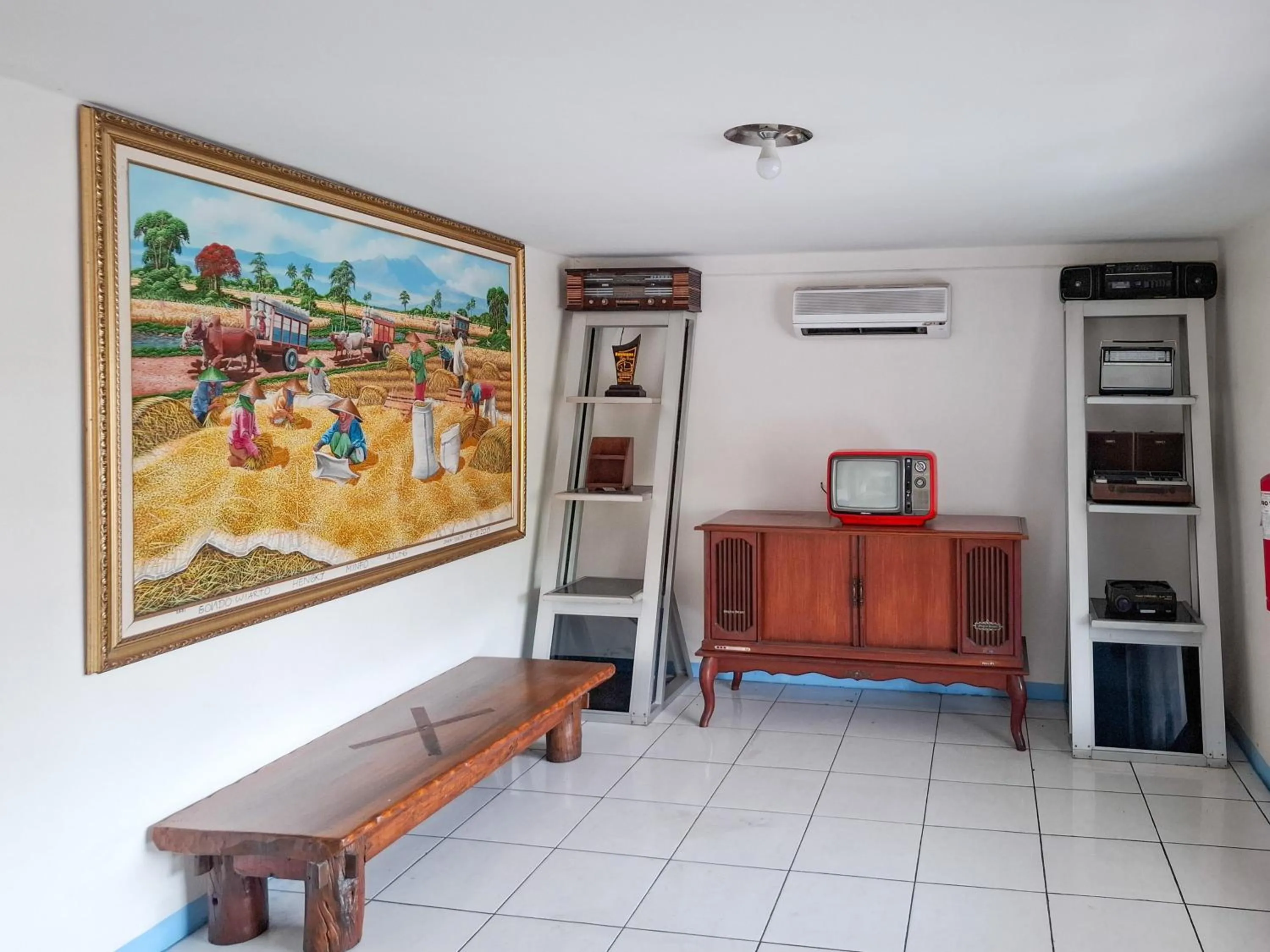 Property building in RedDoorz Plus at Sisingamangaraja Prawirotaman Yogyakarta