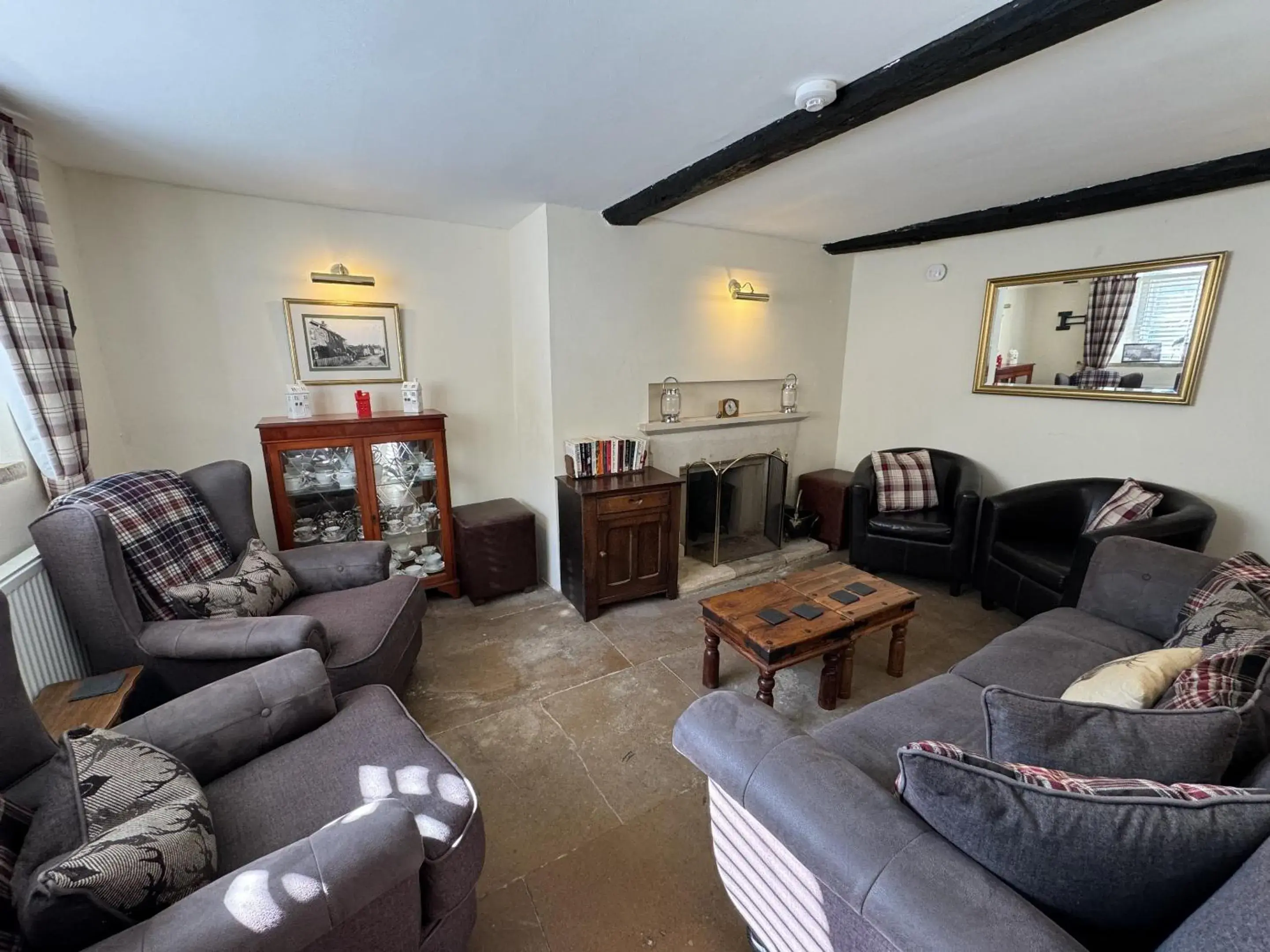 Living room, Seating Area in Guiting Guest House