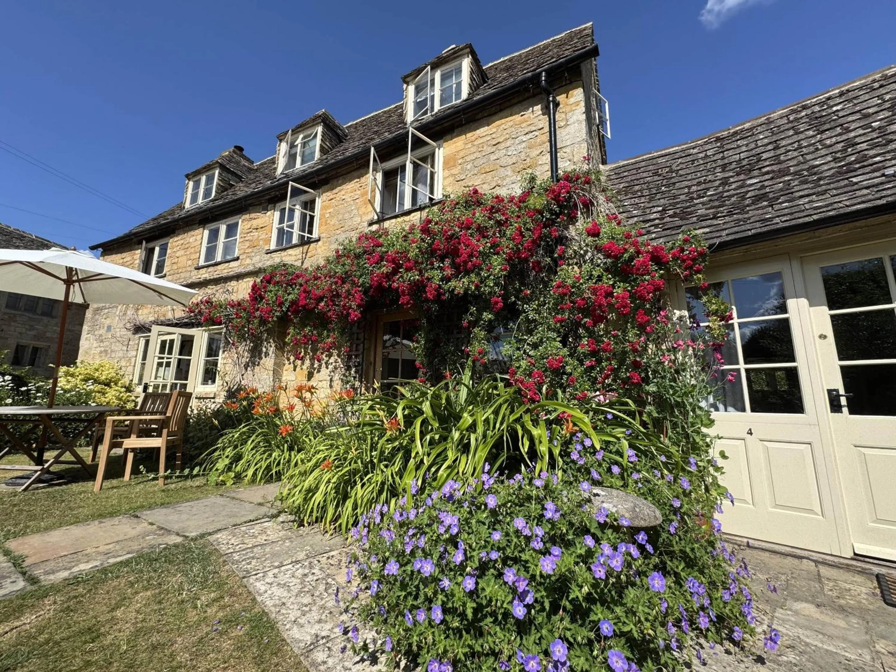 Garden in Guiting Guest House