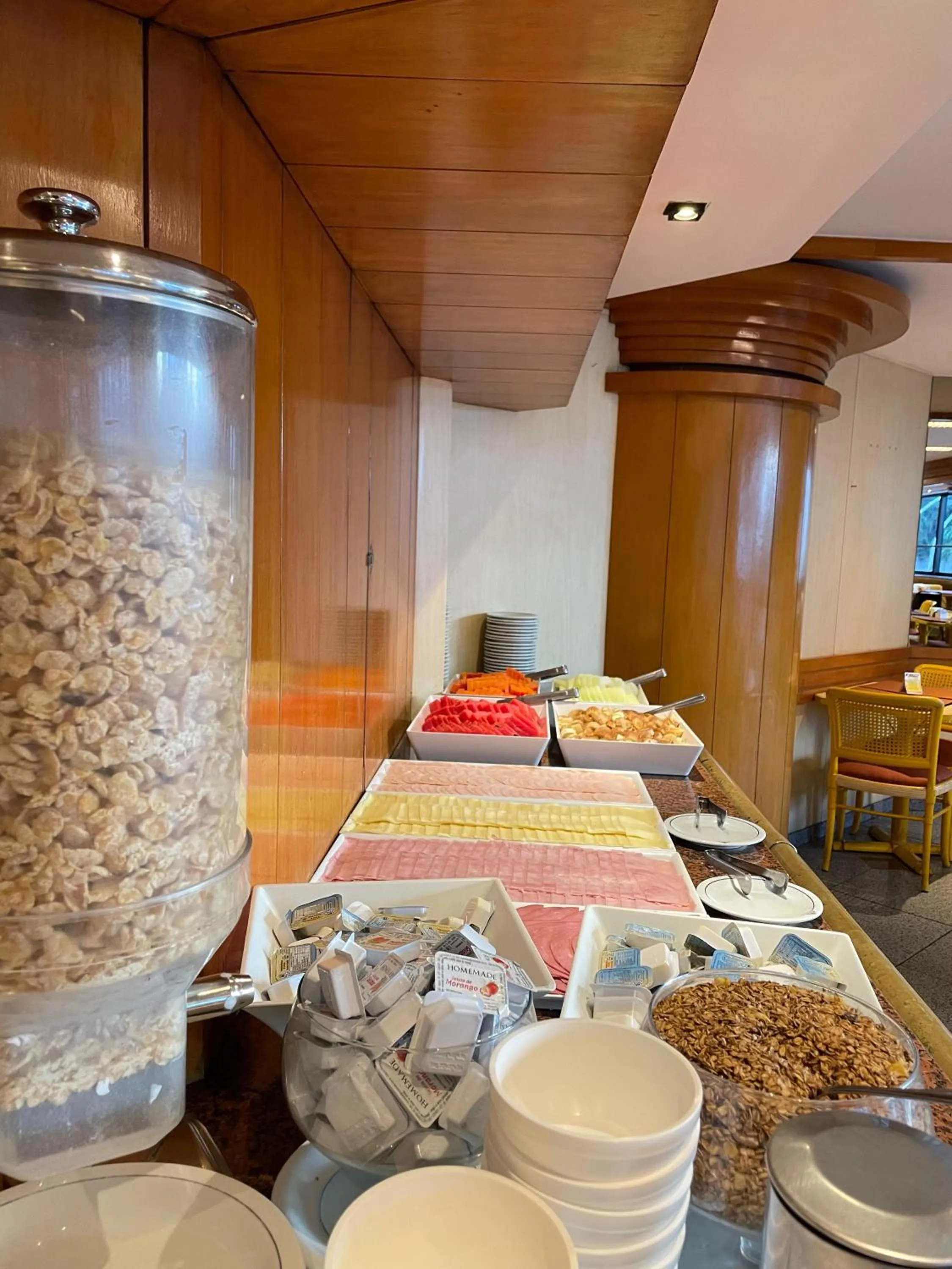 Breakfast in Hotel Atlantico Star