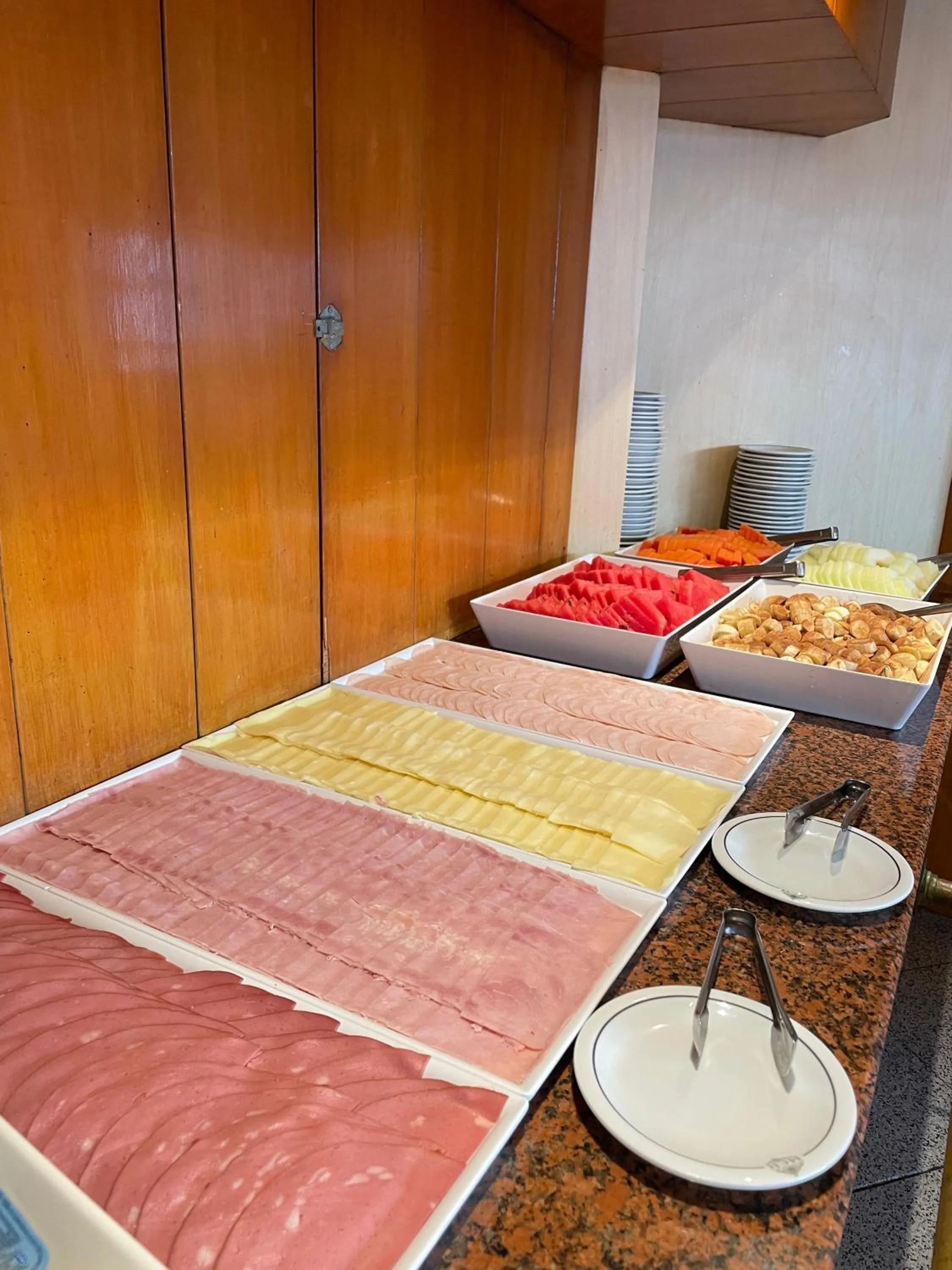 Breakfast in Hotel Atlantico Star