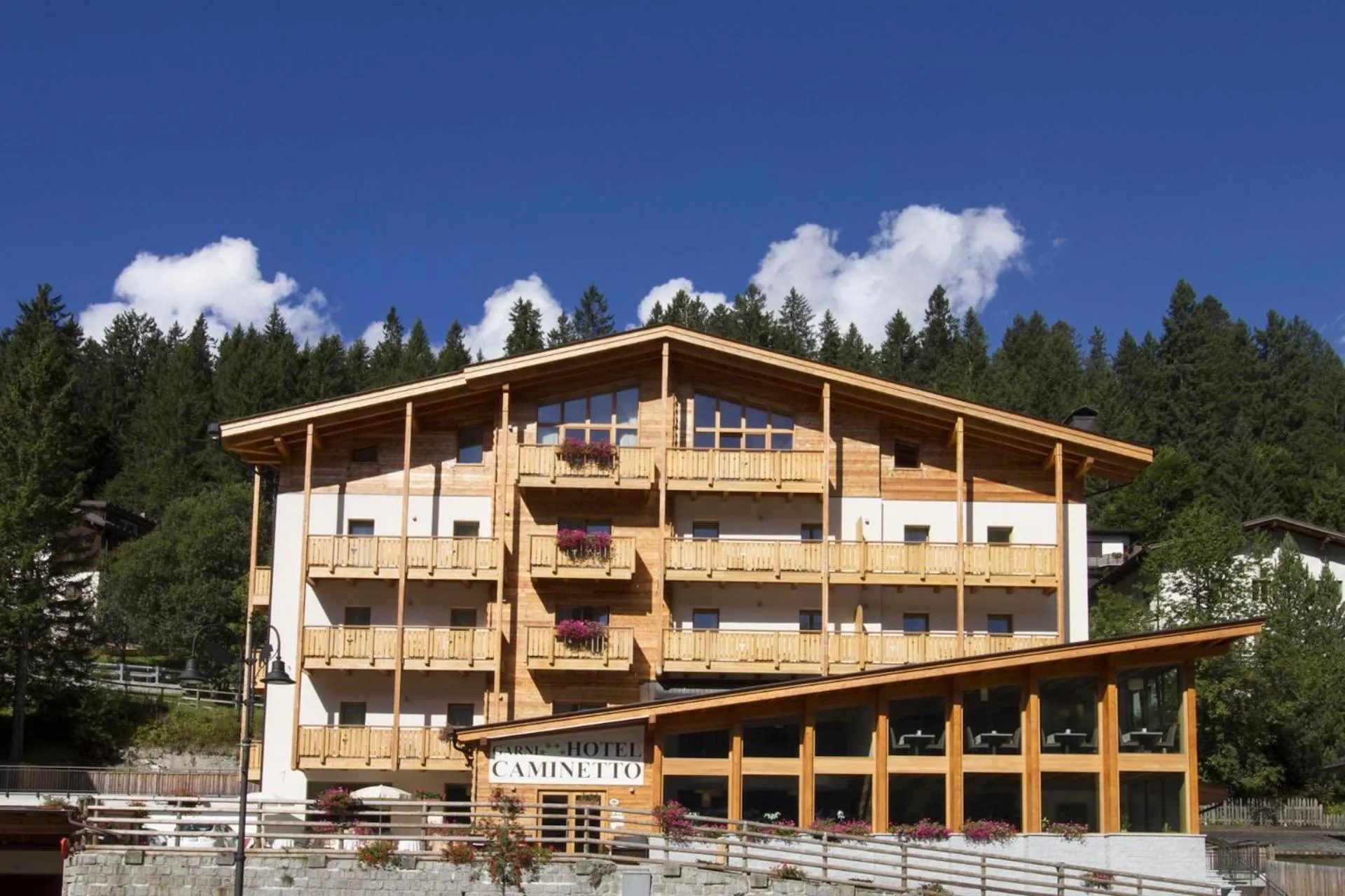 Property building in Hotel Garnì Caminetto