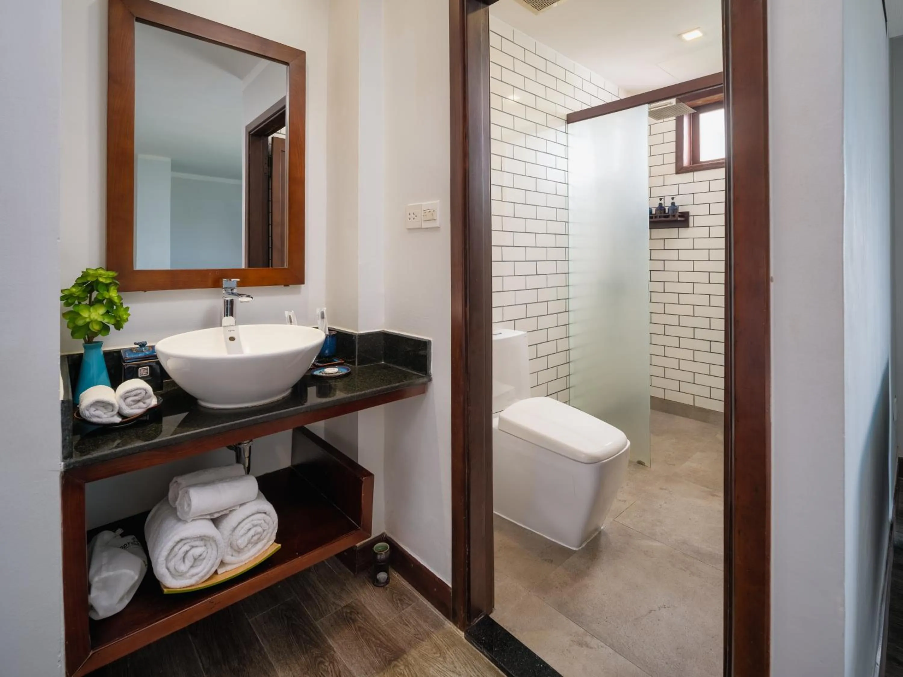 Shower in Hoi An Odyssey Hotel & Spa