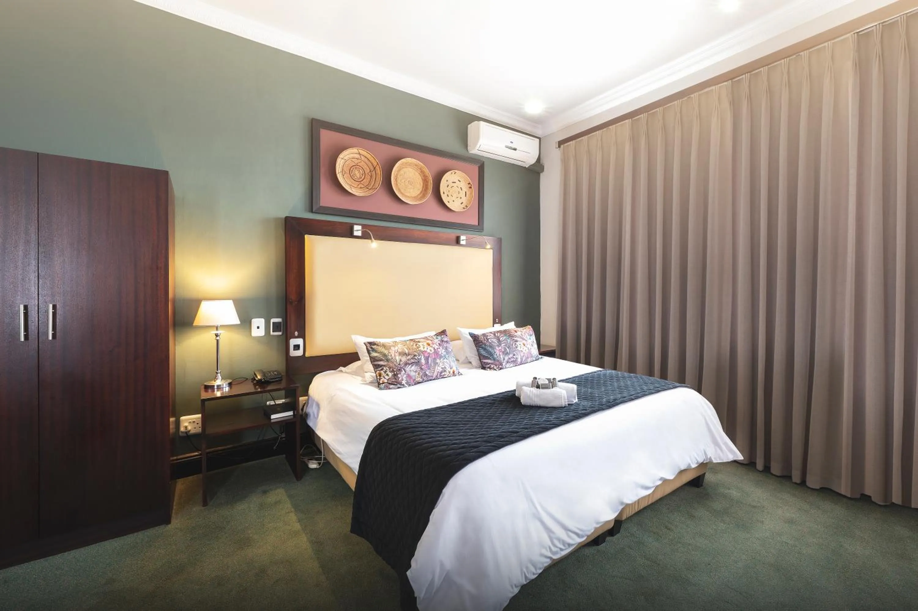 Bed in The Graham Hotel