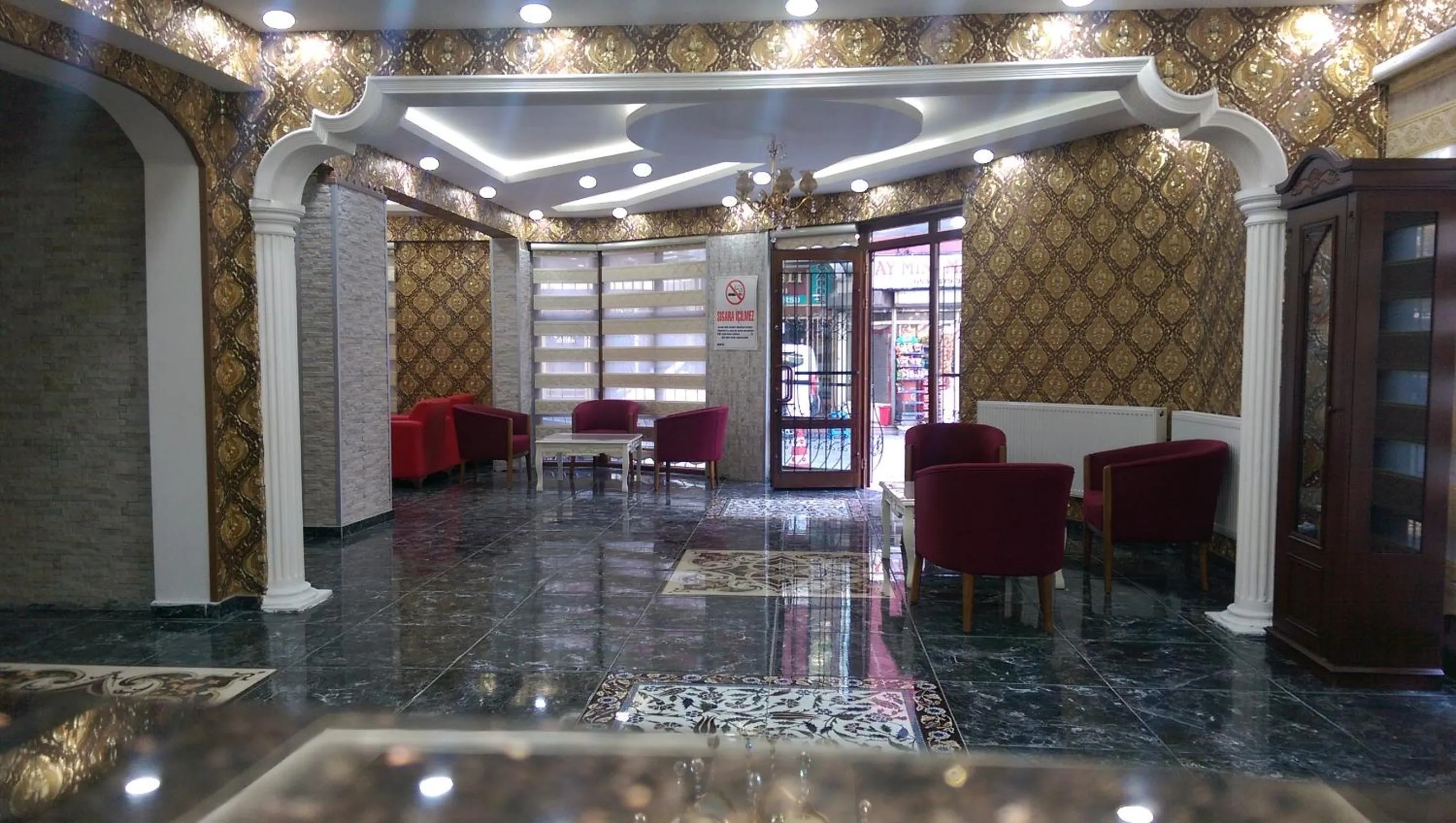 Lobby or reception in Mevlana Palace