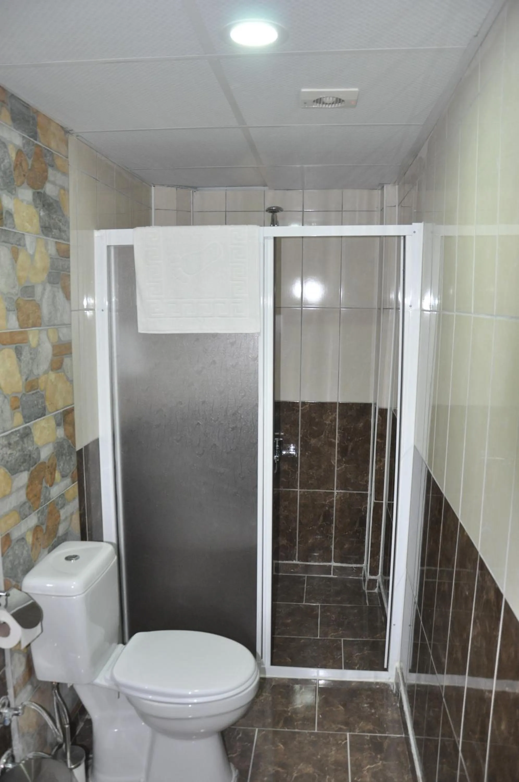 Shower in Mevlana Palace