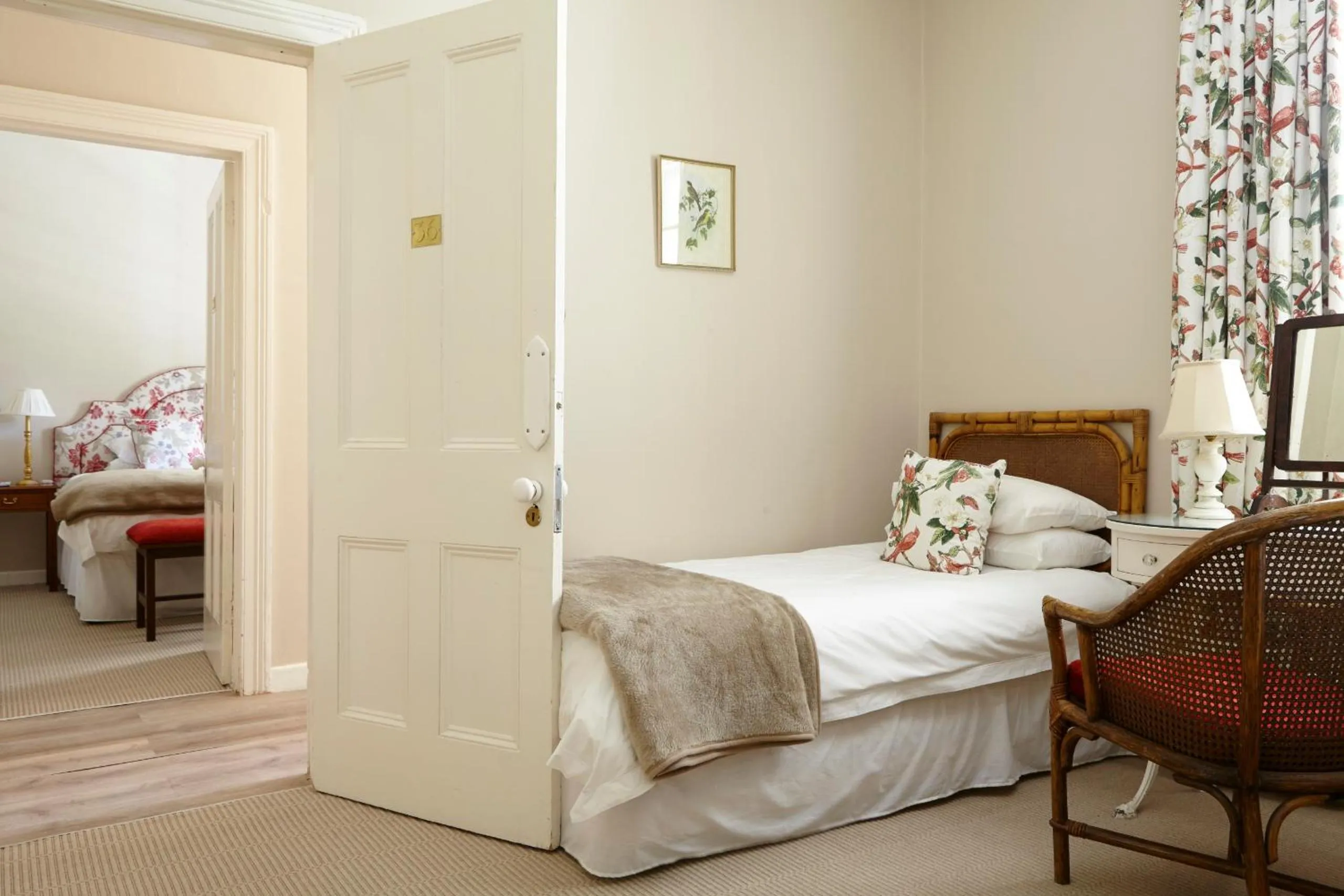 Bedroom, Bed in Lord Milner Hotel