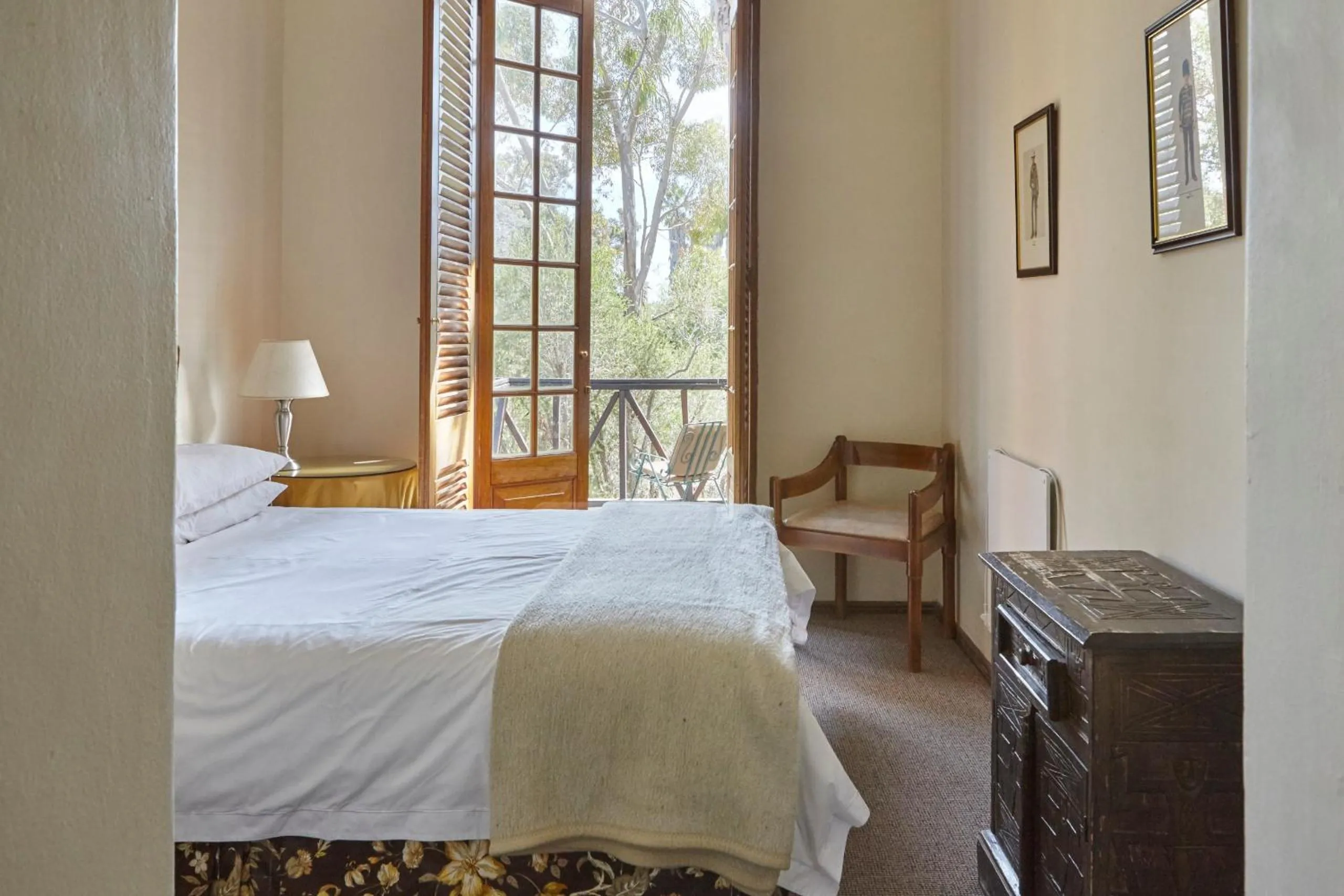 Bedroom, Bed in Lord Milner Hotel