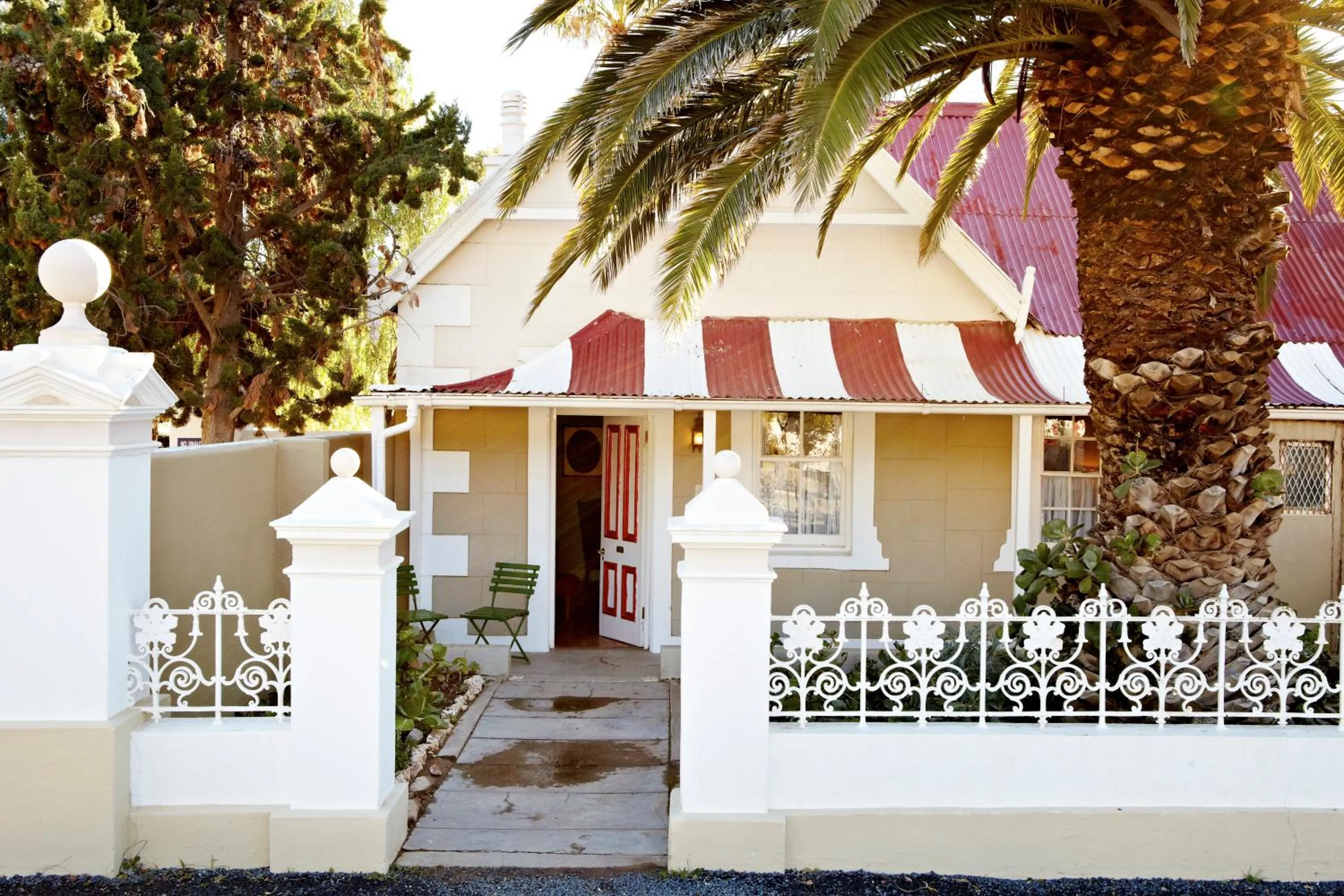 Balcony/Terrace in Lord Milner Hotel
