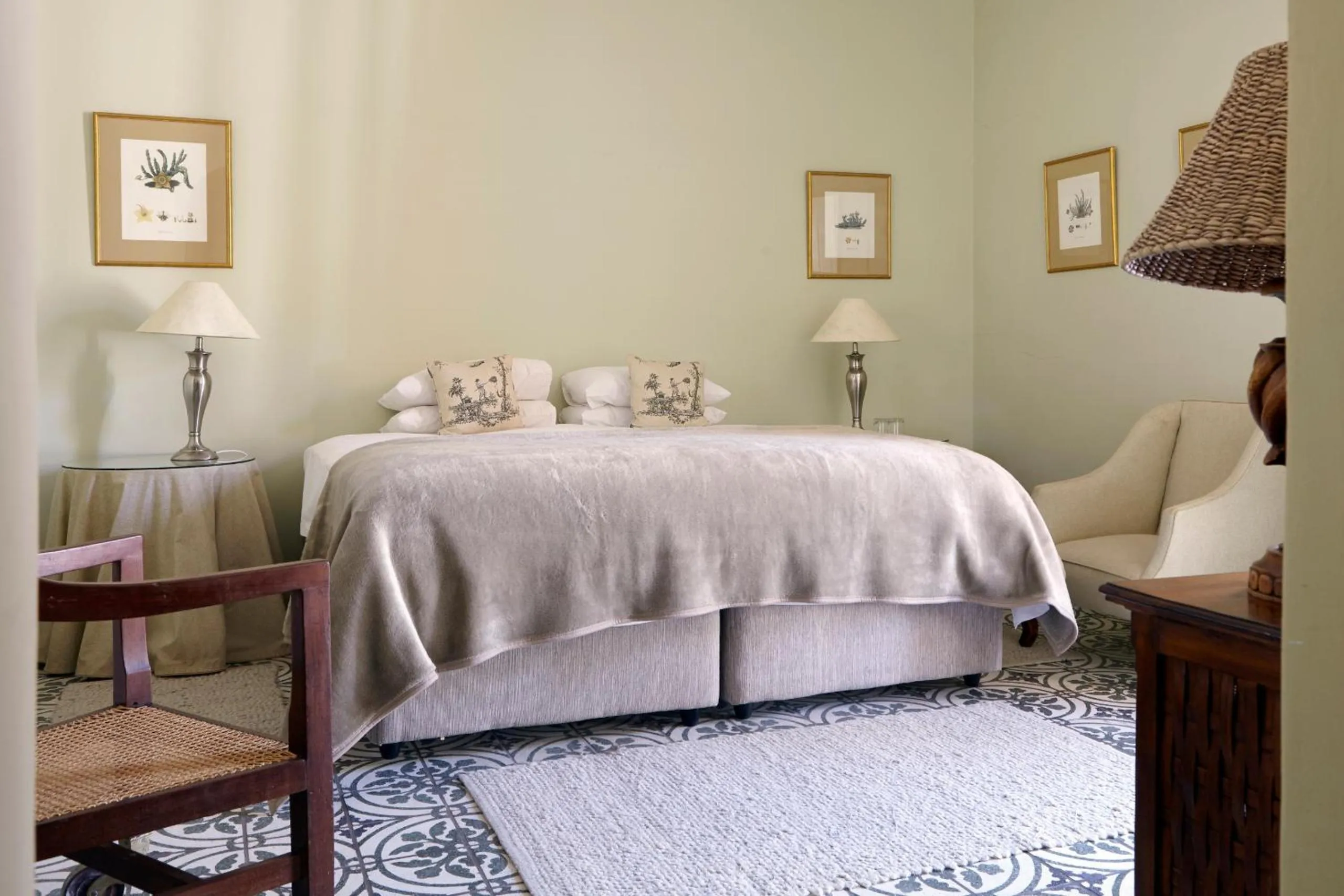 Bedroom, Bed in Lord Milner Hotel