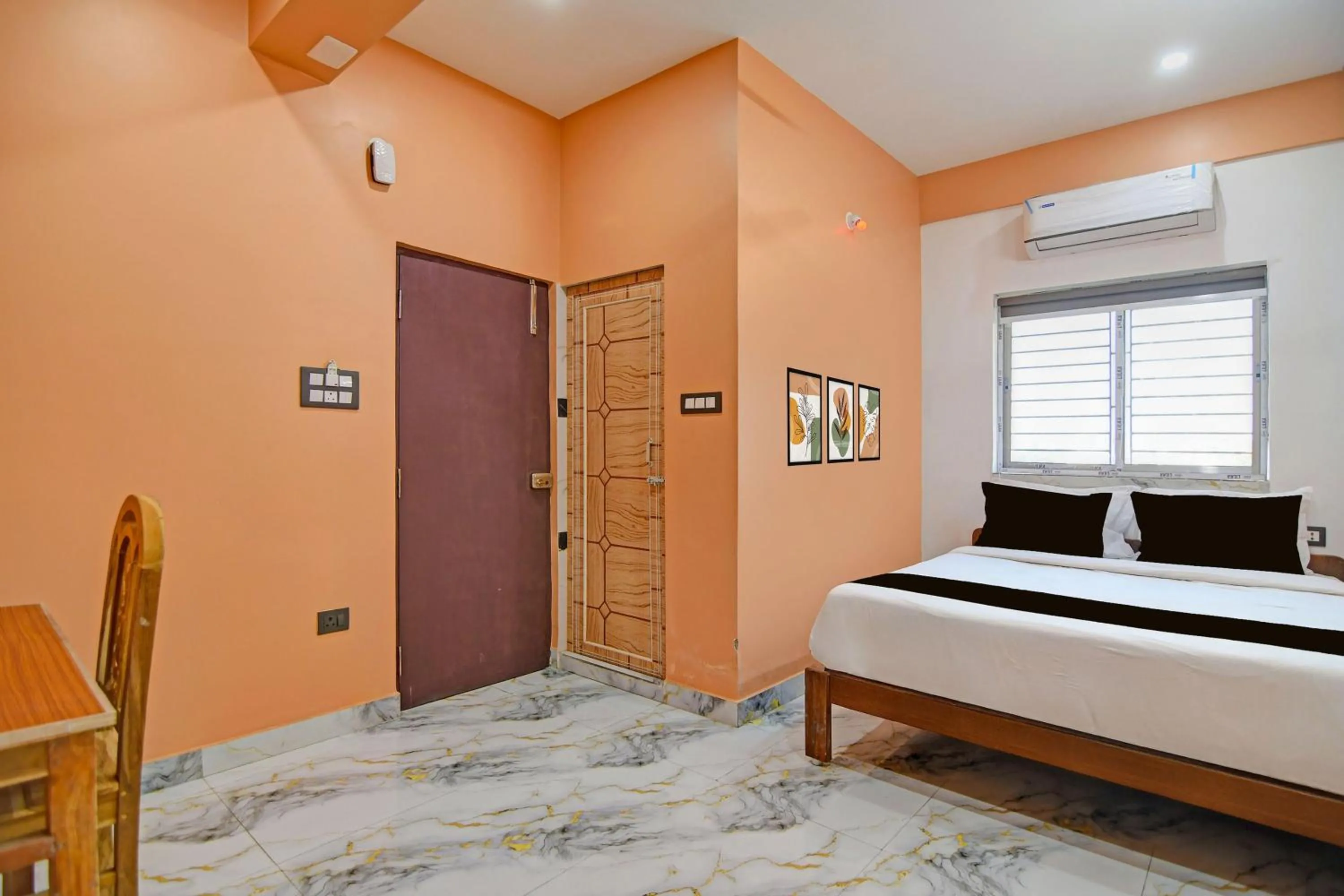 Bedroom, Bed in Super Collection O Metropolis Mall Kolkata Formerly Ax Inn