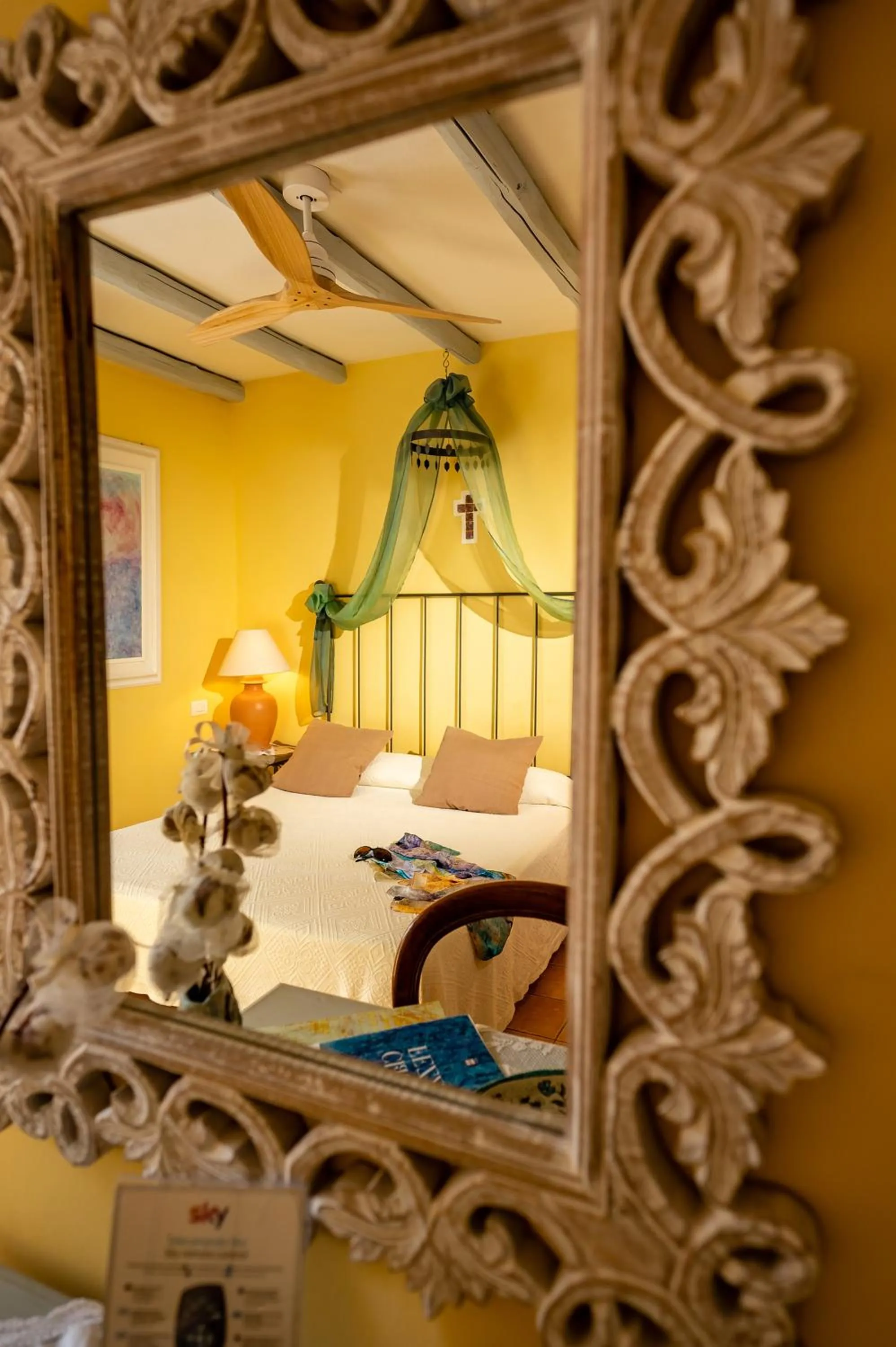 Bed in Marulivo Hotel