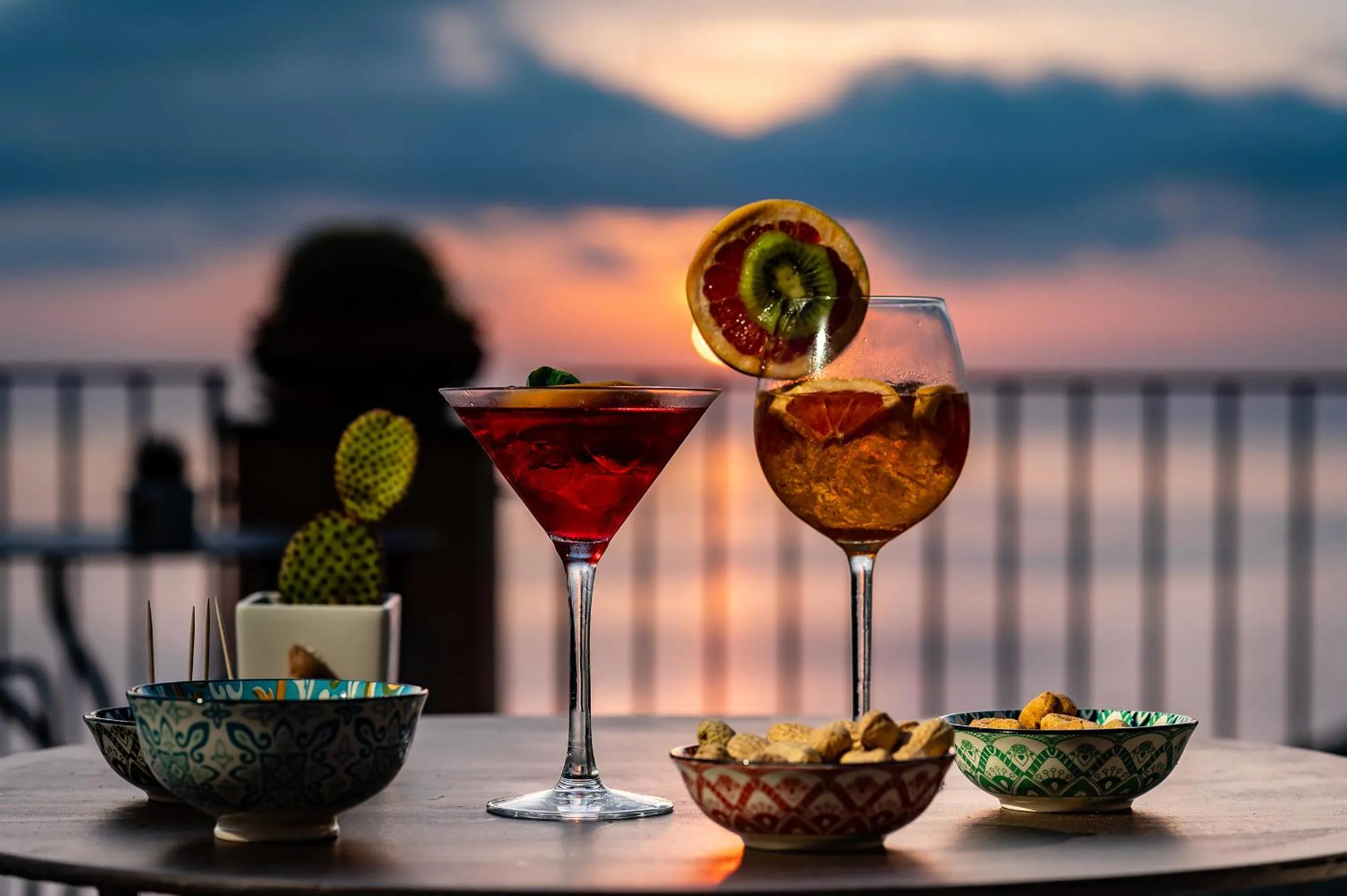 Lounge or bar in Marulivo Hotel