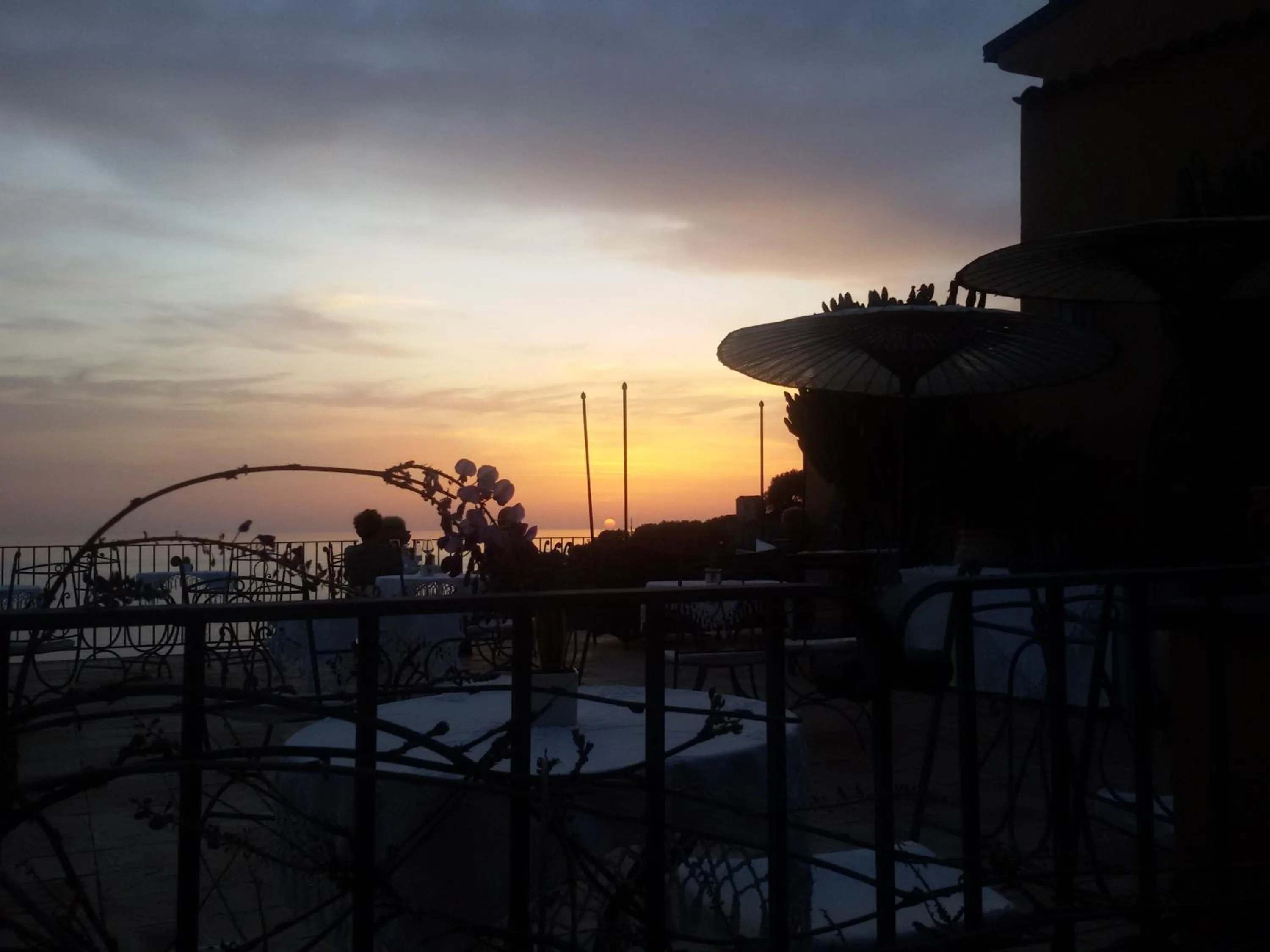 Balcony/Terrace in Marulivo Hotel