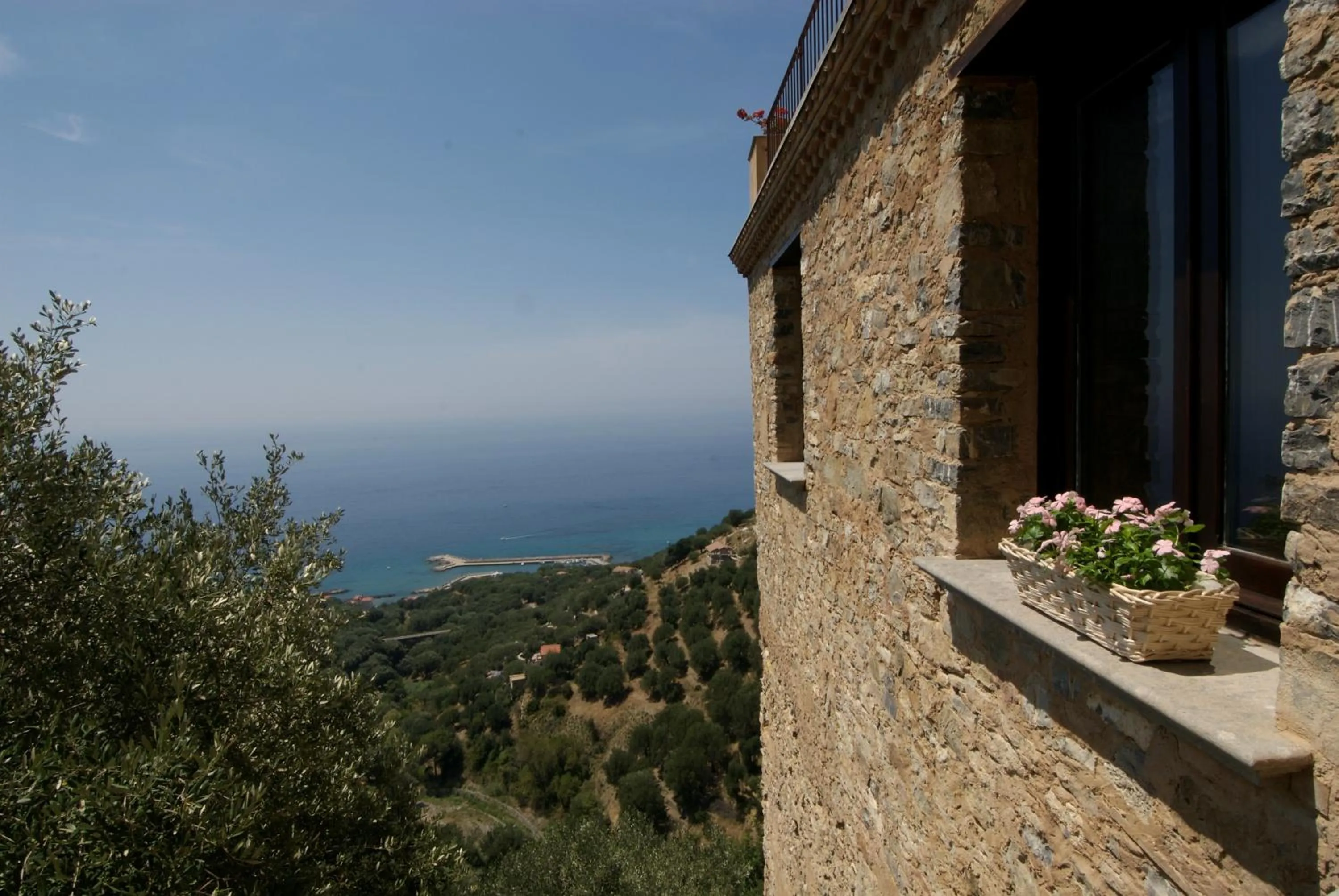 Property building in Marulivo Hotel