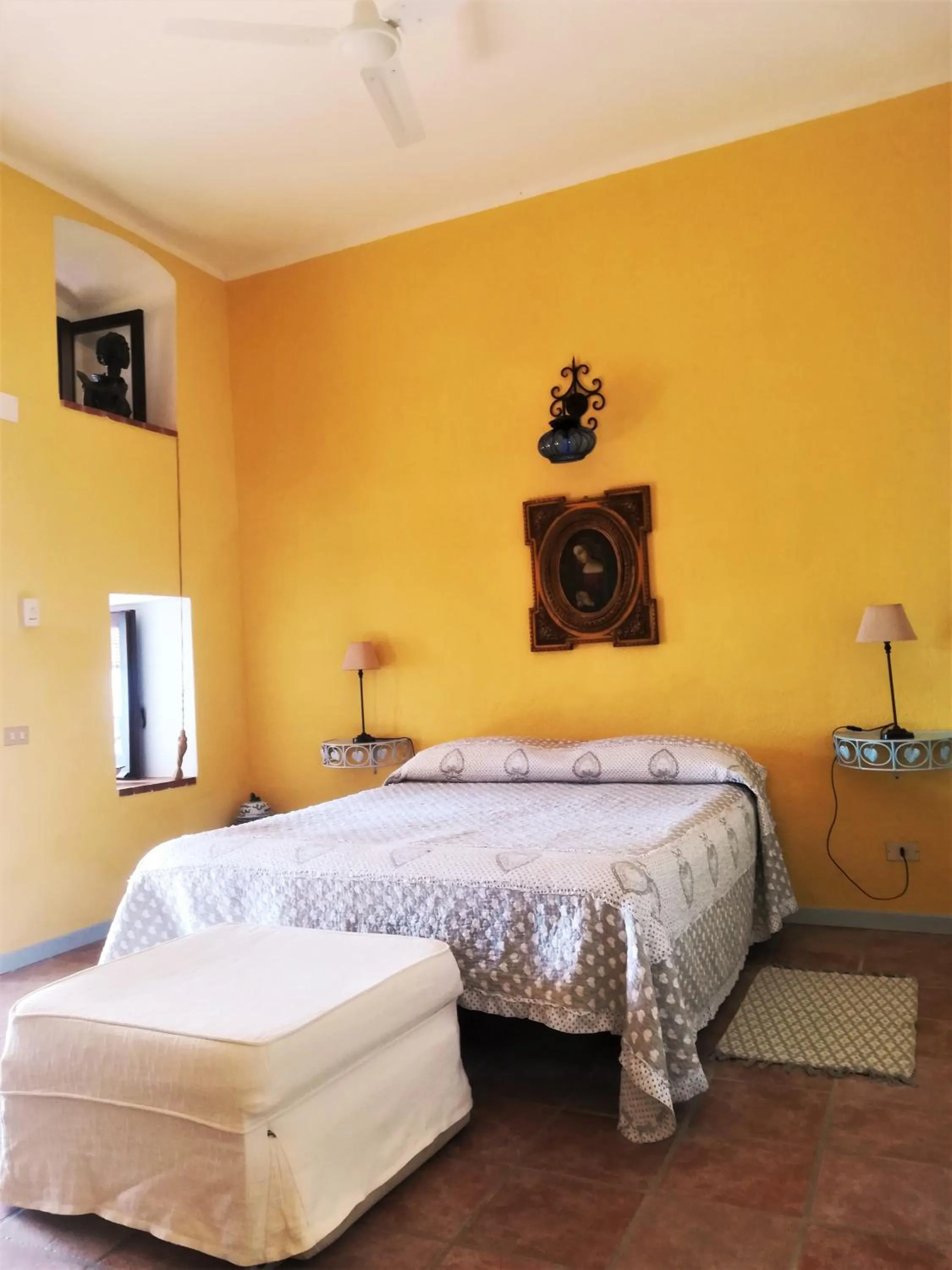 Bed in Marulivo Hotel