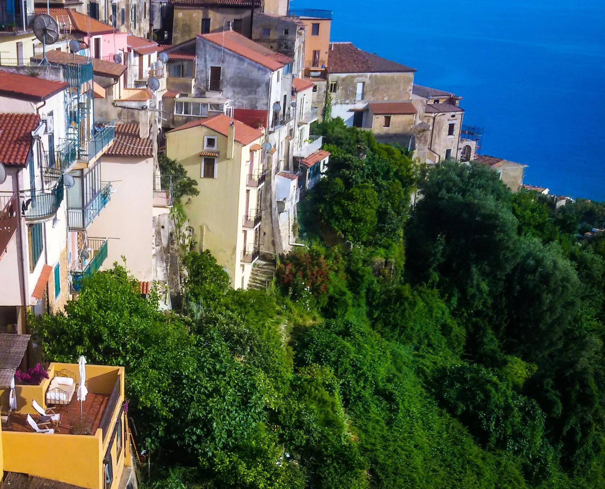 Balcony/Terrace in Marulivo Hotel